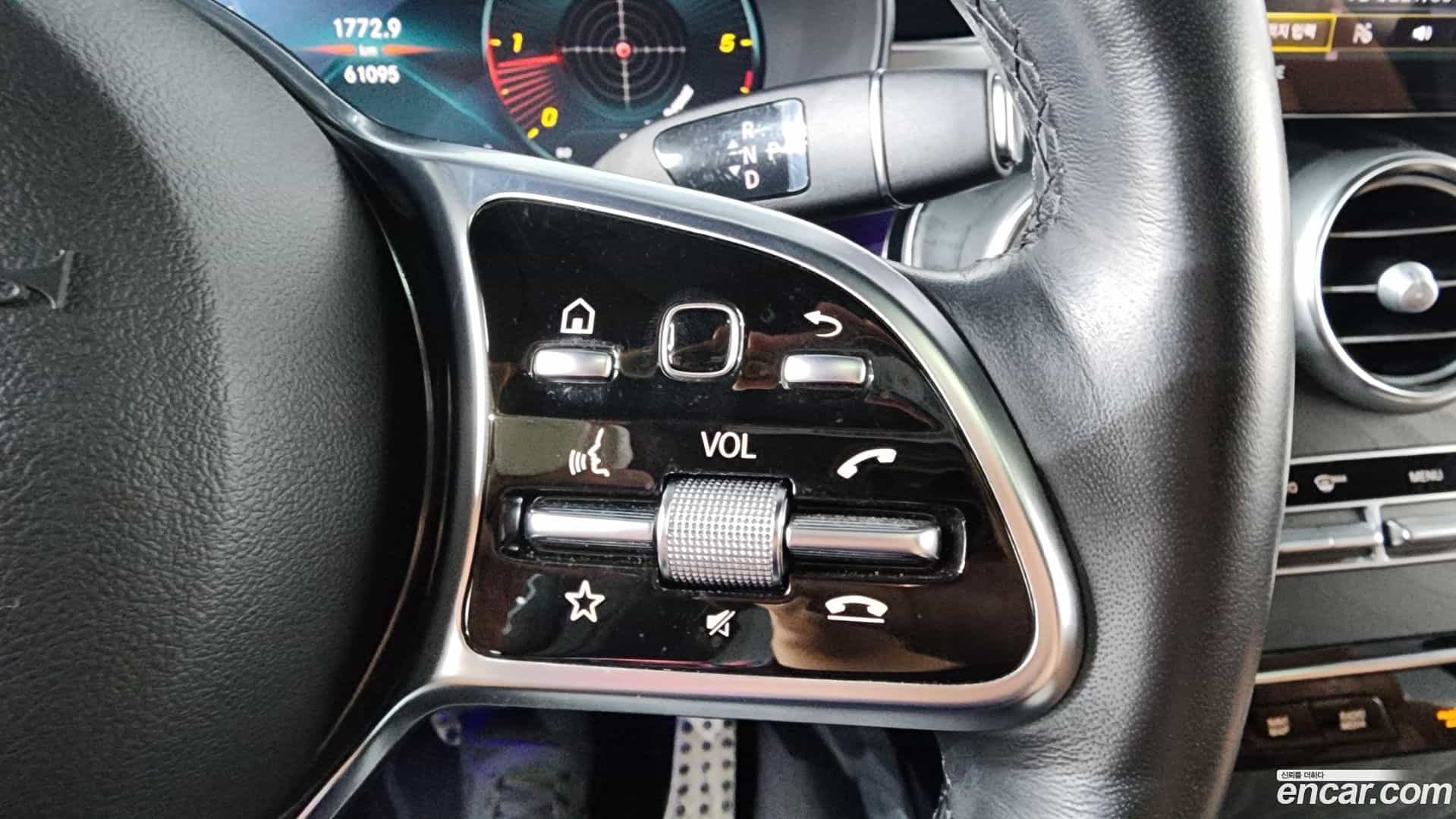 GLC-Class Mercedes-Benz 2023.3-OPTION-021