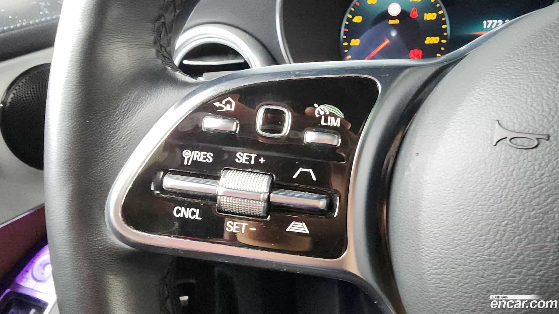 GLC-Class Mercedes-Benz 2023.3-OPTION-022