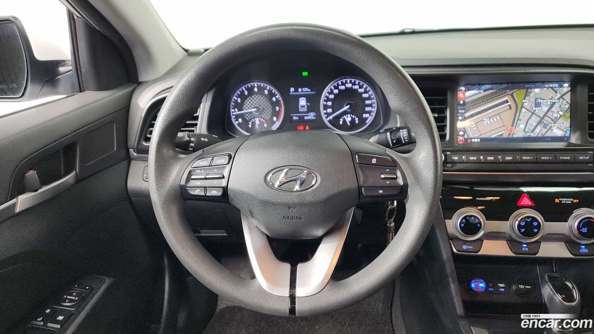 AVANTE Hyundai 2019.6-OPTION-017
