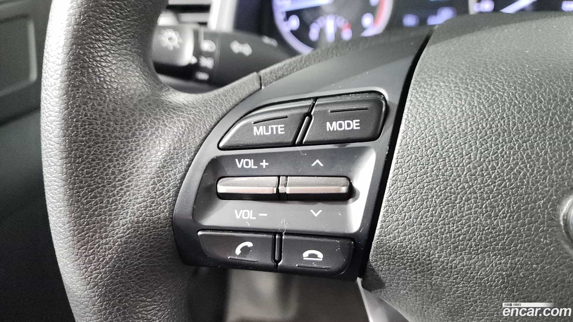 AVANTE Hyundai 2019.6-OPTION-021
