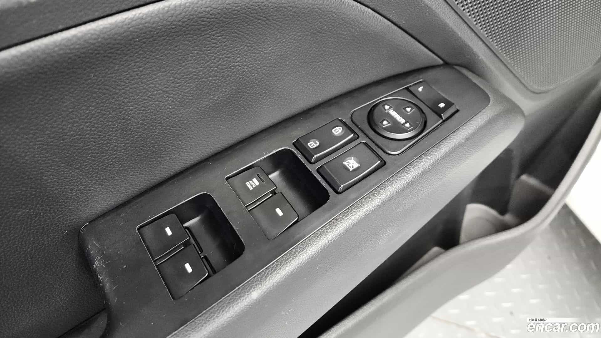 AVANTE Hyundai 2019.6-OPTION-042