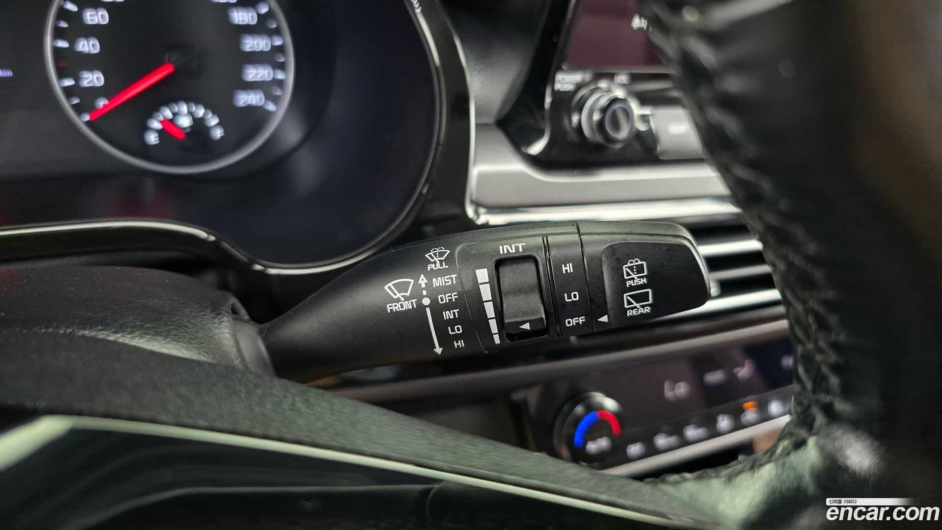 Seltos Kia 2019.8-OPTION-041