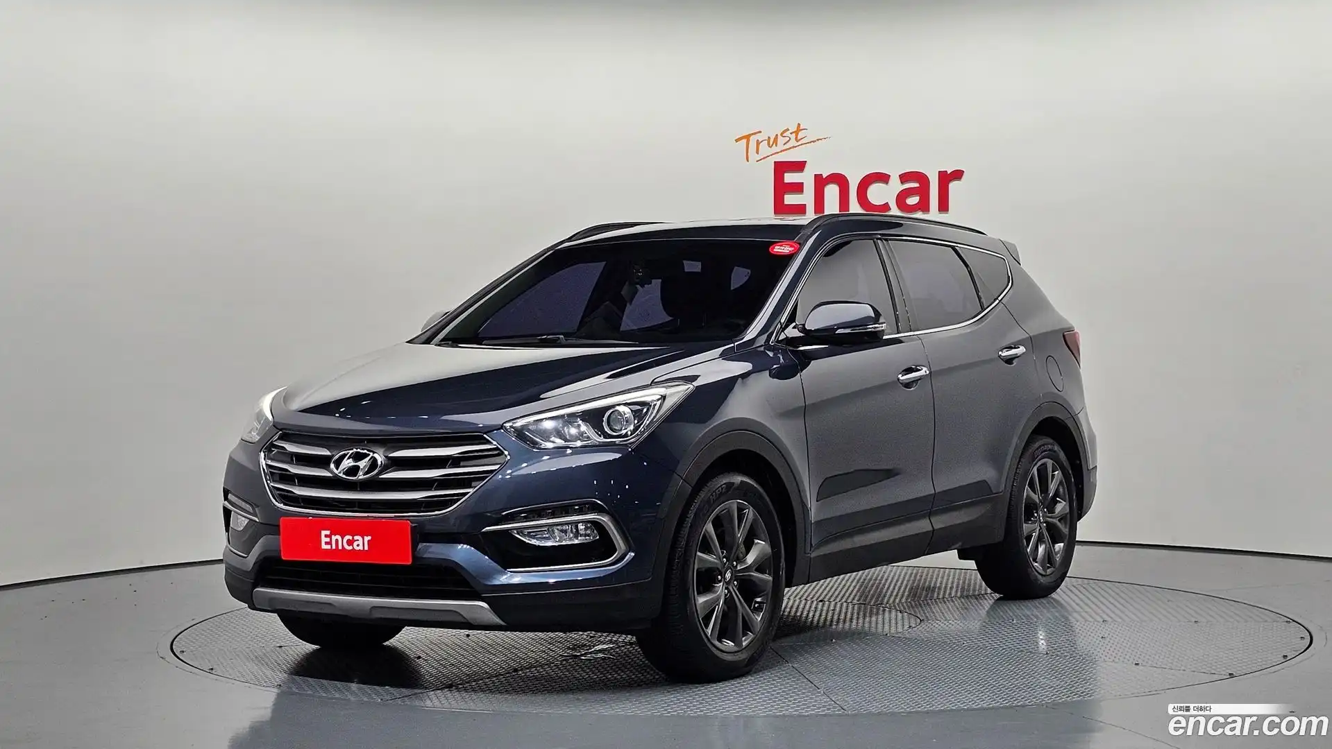 Santafe Hyundai 2017.1-OUTER-001