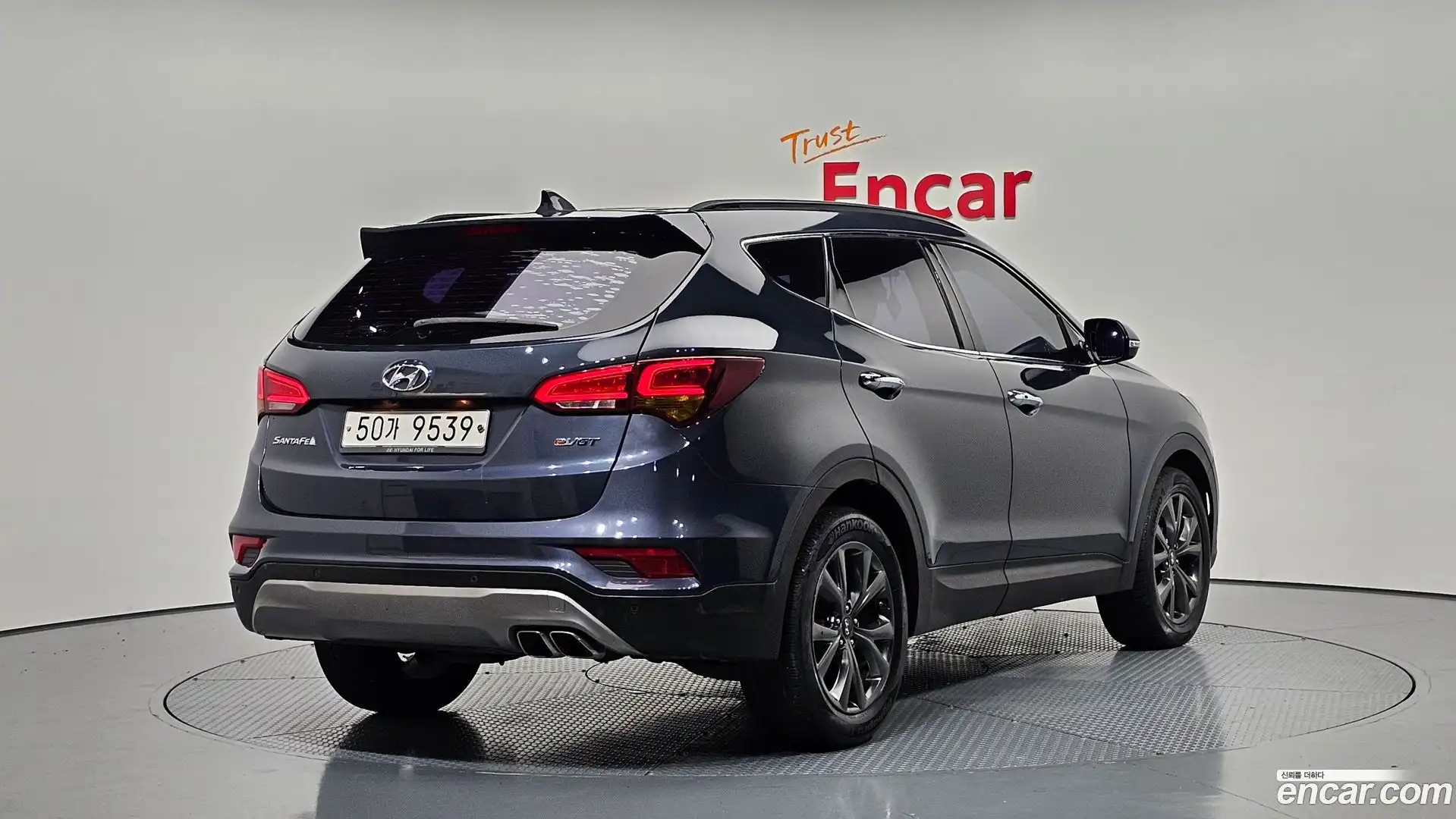 Santafe Hyundai 2017.1-OUTER-002