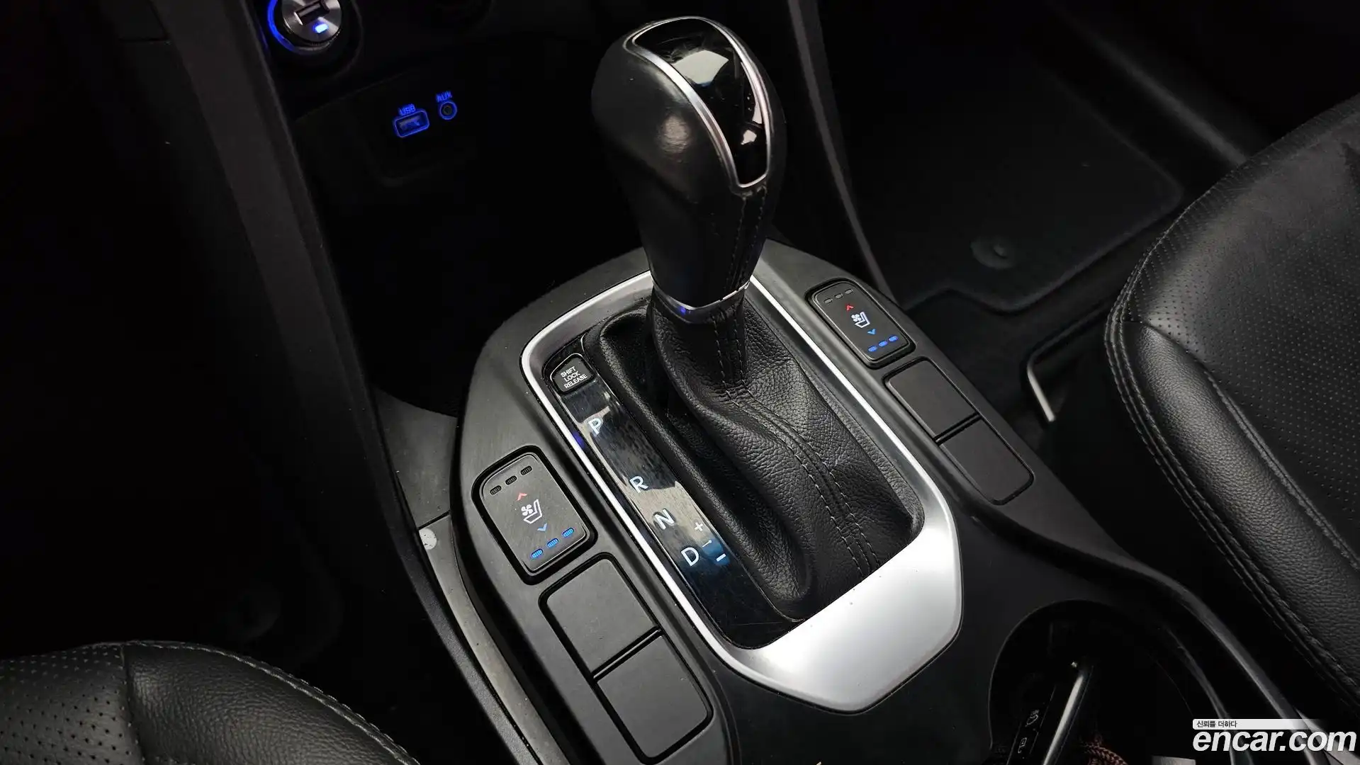 Santafe Hyundai 2017.1-INNER-009