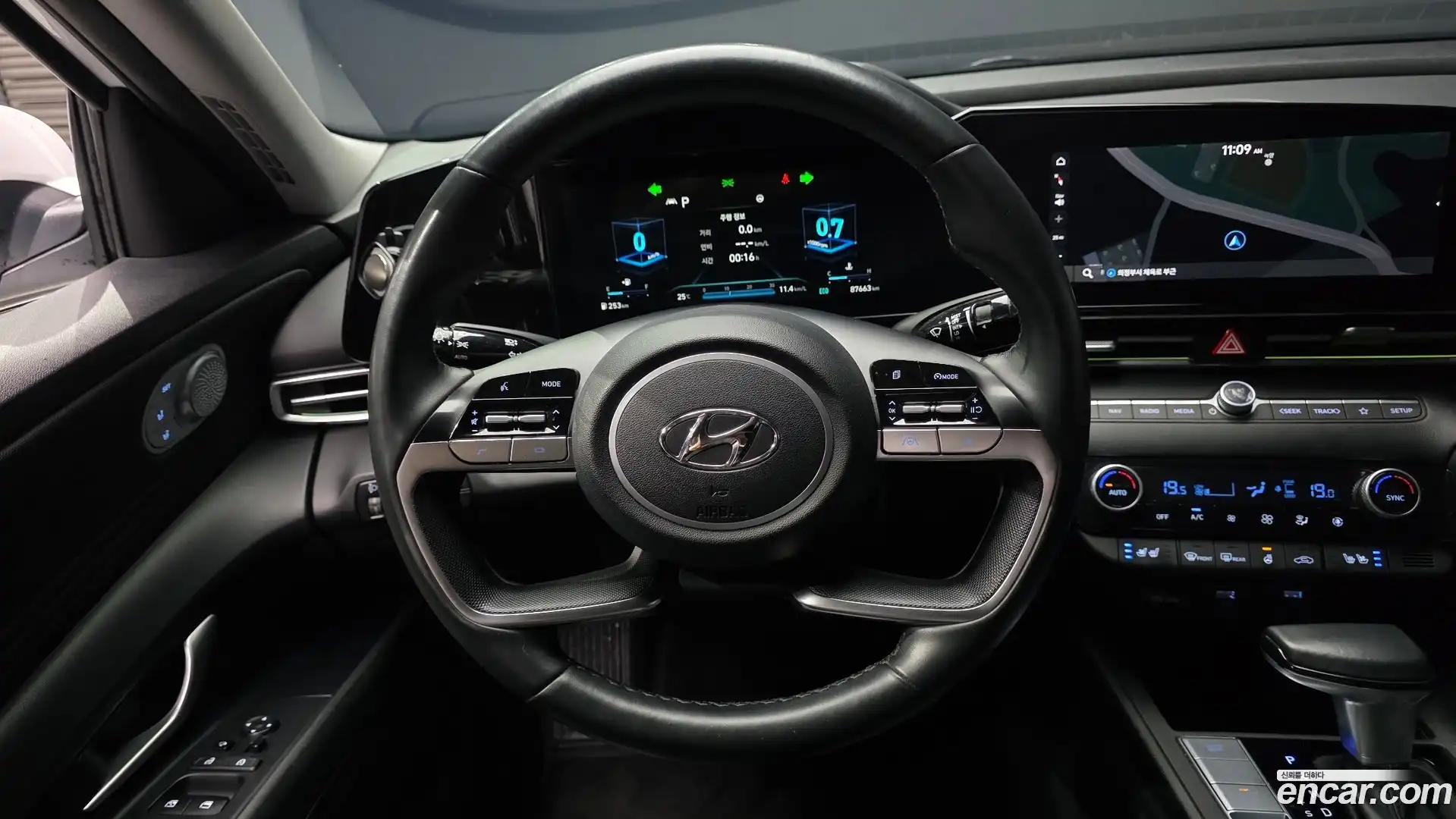 AVANTE Hyundai 2021.3-OPTION-017