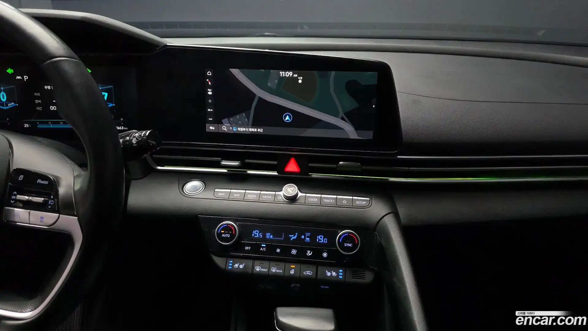 AVANTE Hyundai 2021.3-OPTION-018
