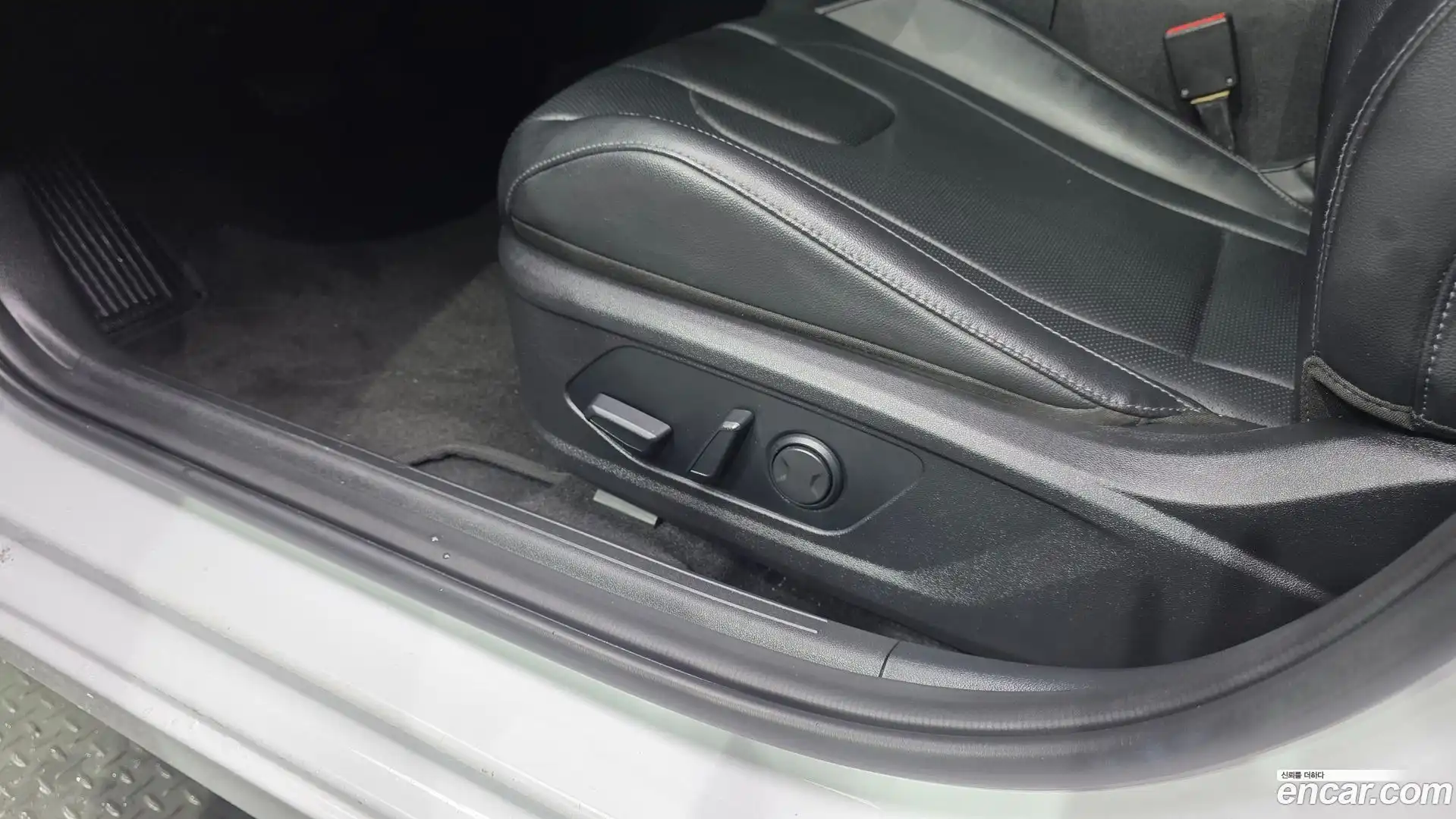 AVANTE Hyundai 2021.3-OPTION-023