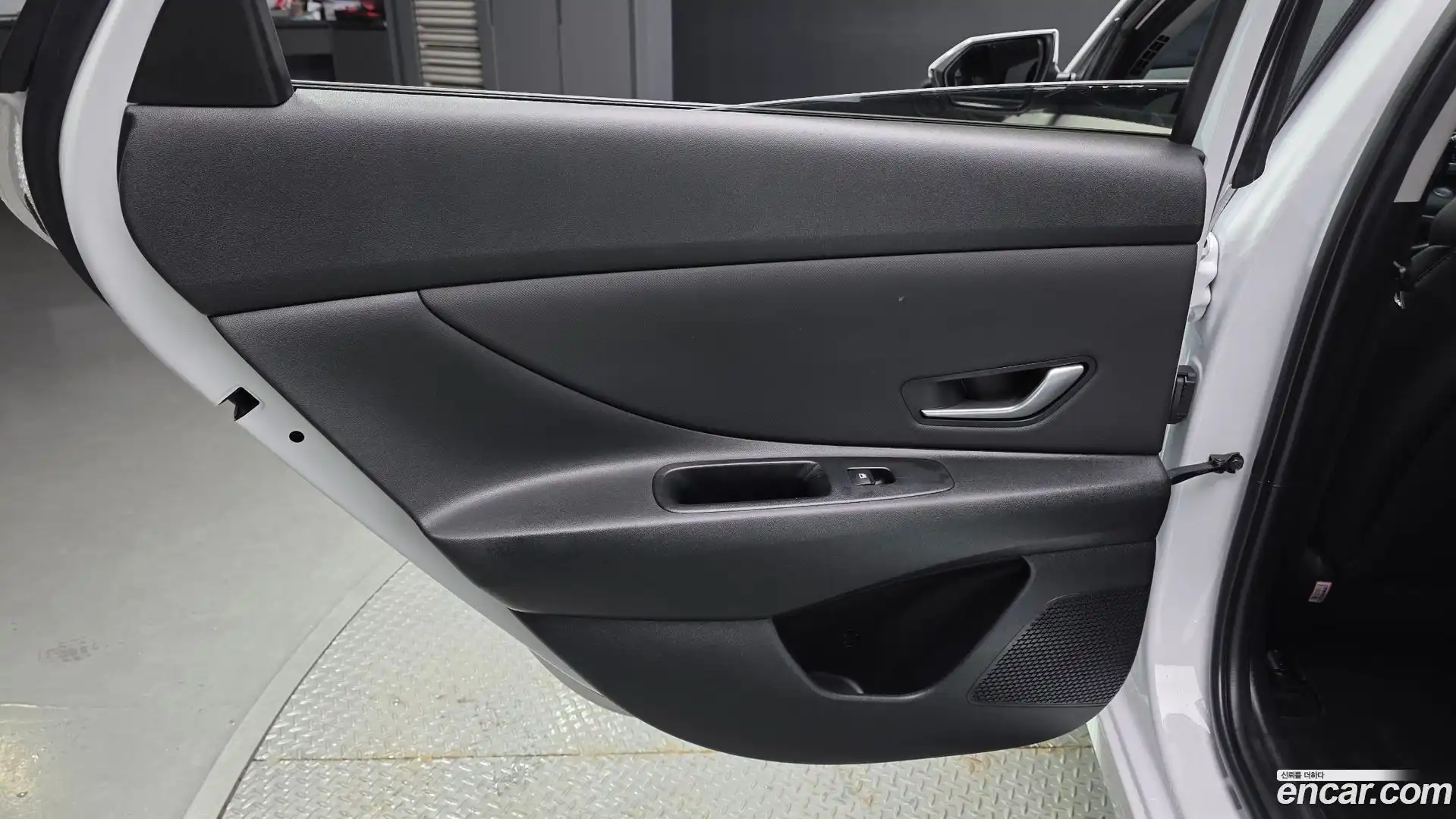 AVANTE Hyundai 2021.3-INNER-035
