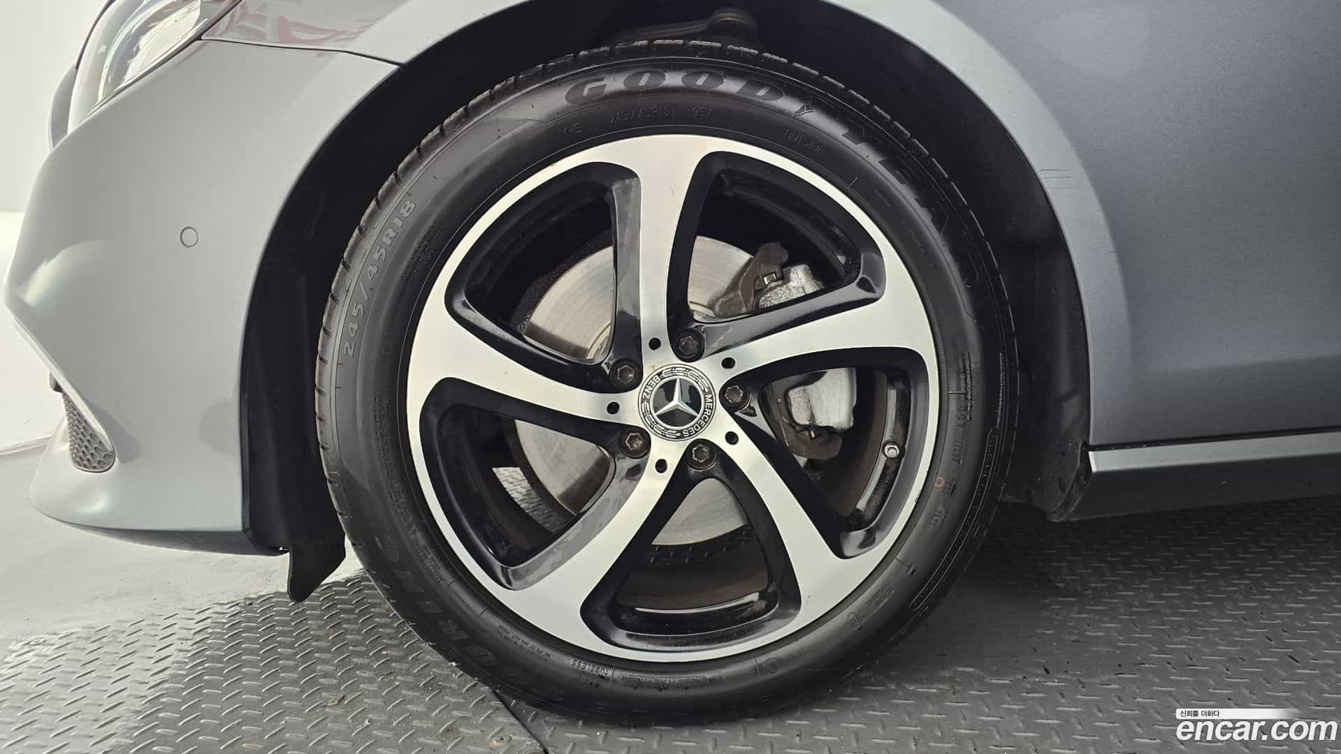 E-Class Mercedes-Benz 2020.5-OUTER-005