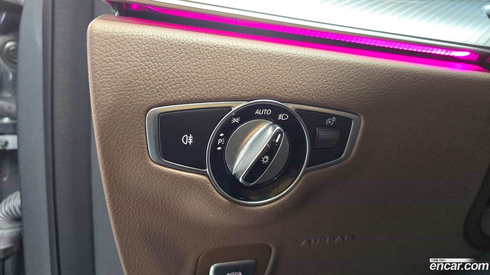 E-Class Mercedes-Benz 2020.5-OPTION-024