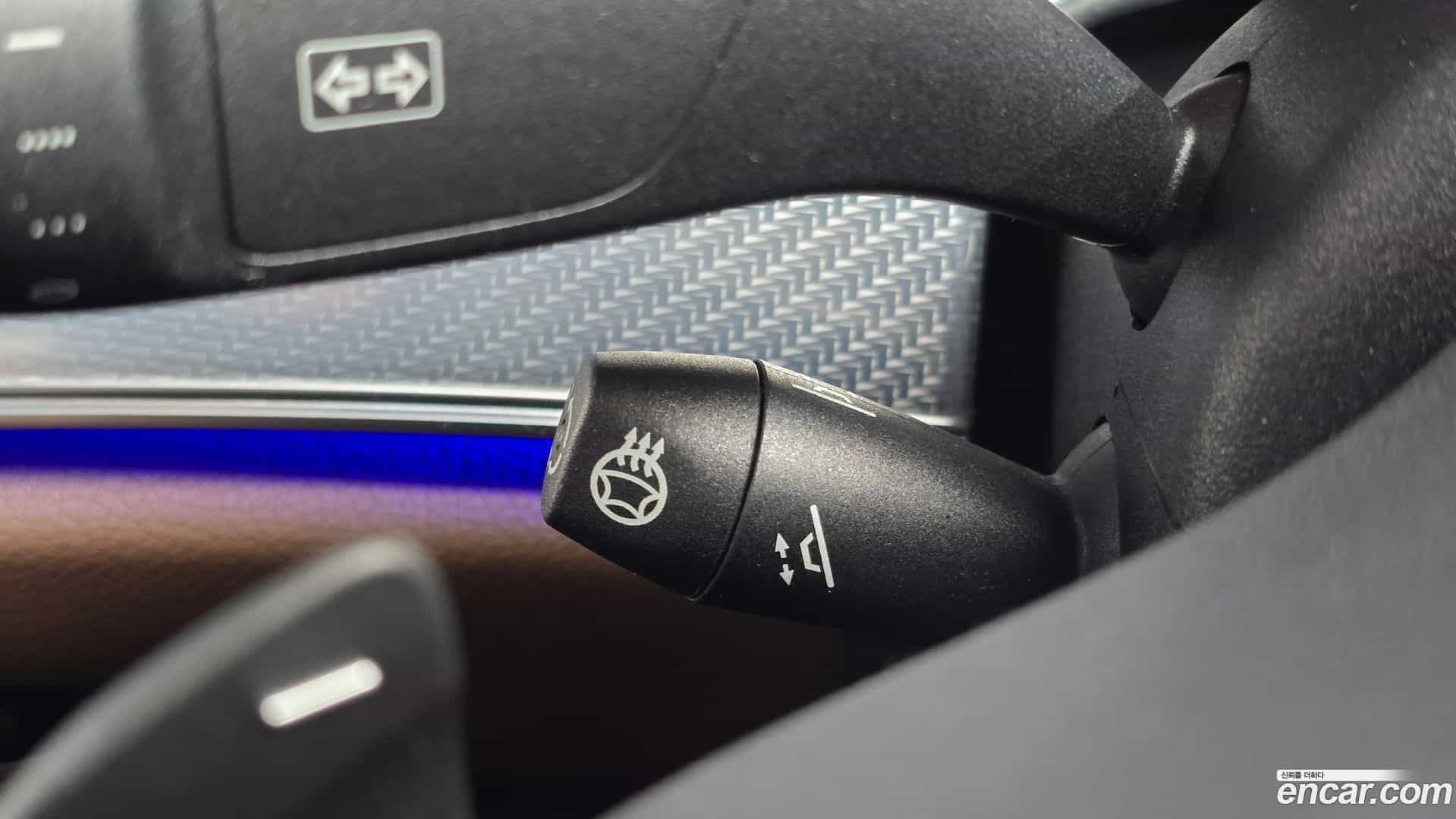 E-Class Mercedes-Benz 2020.5-OPTION-041