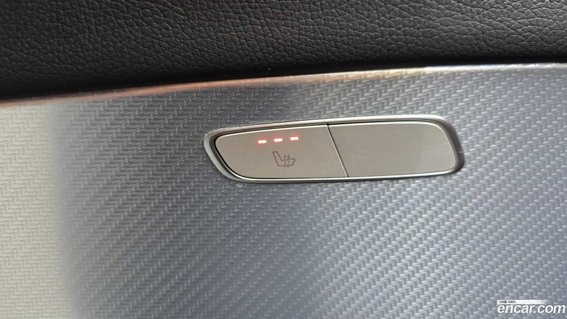 E-Class Mercedes-Benz 2020.5-OPTION-043