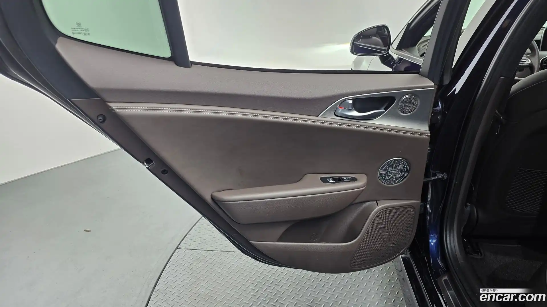 Stinger Kia 2017.9-INNER-035