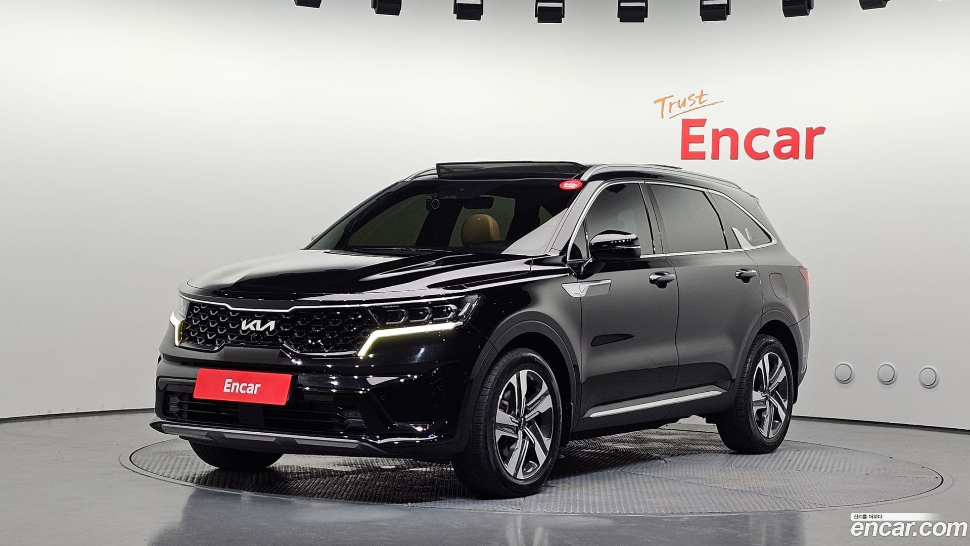 Main__Slider__Photo:Sorento Kia 2022.6-0