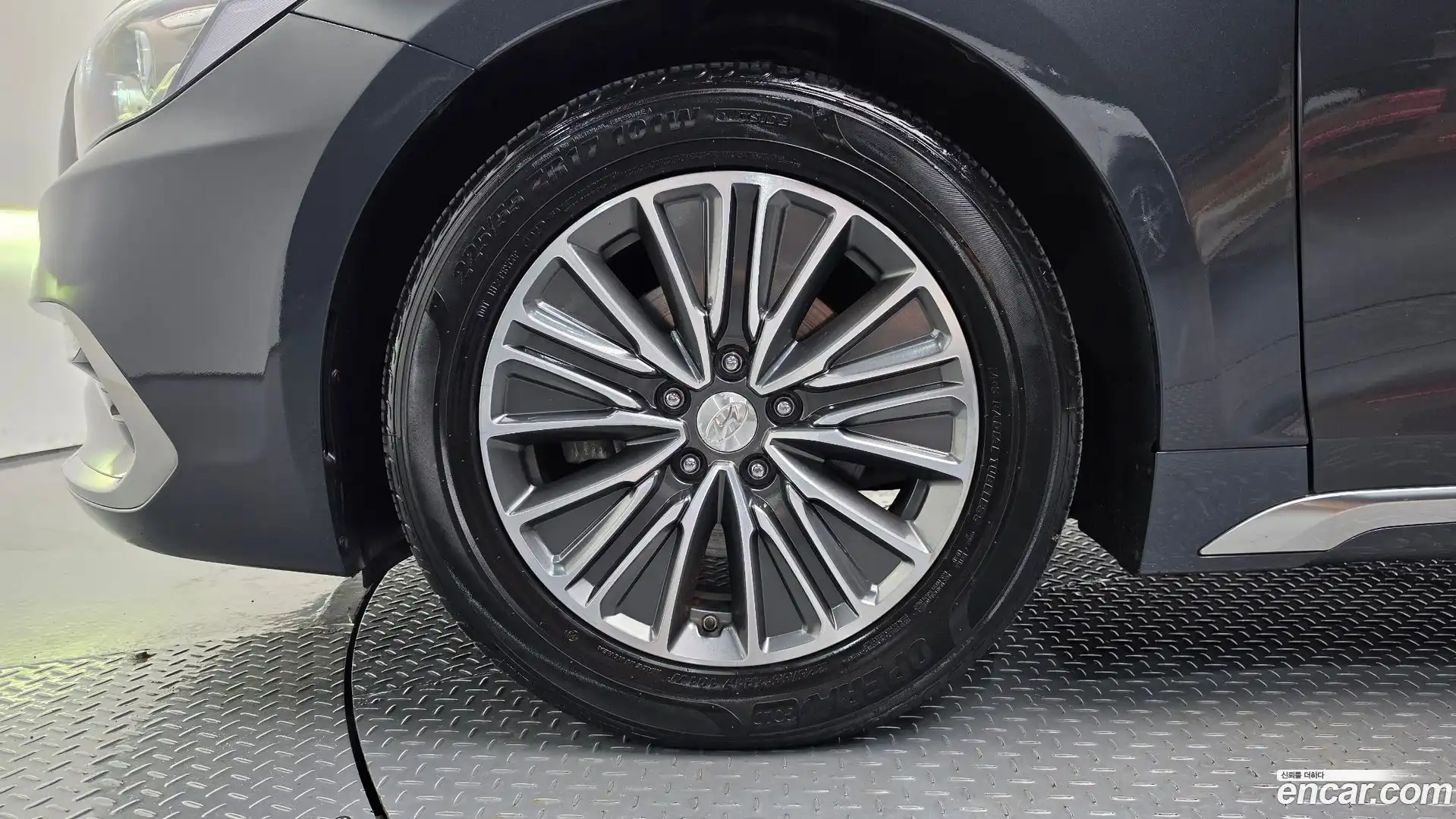 Grandeur Hyundai 2018.6-OUTER-005