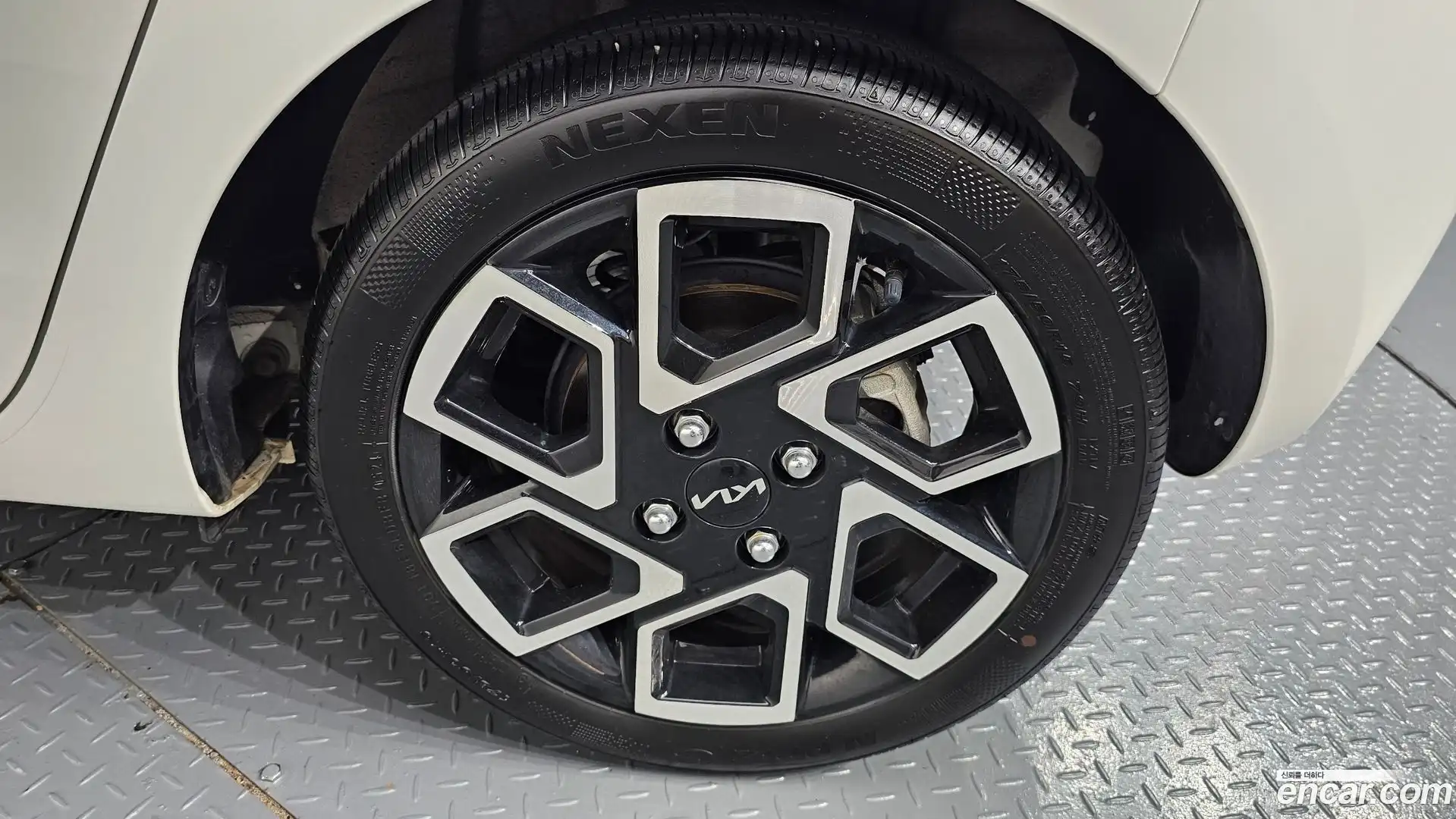RAY Kia 2024.2-OUTER-031