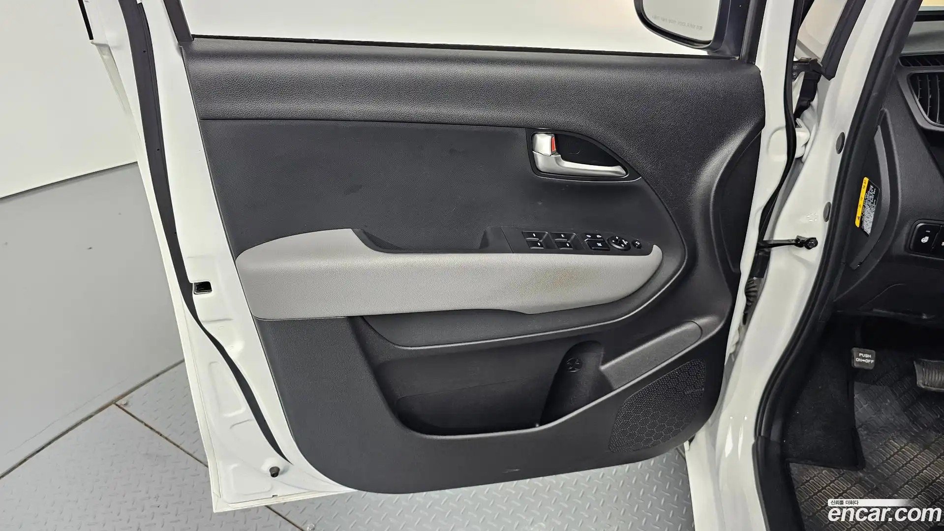 RAY Kia 2024.2-INNER-034