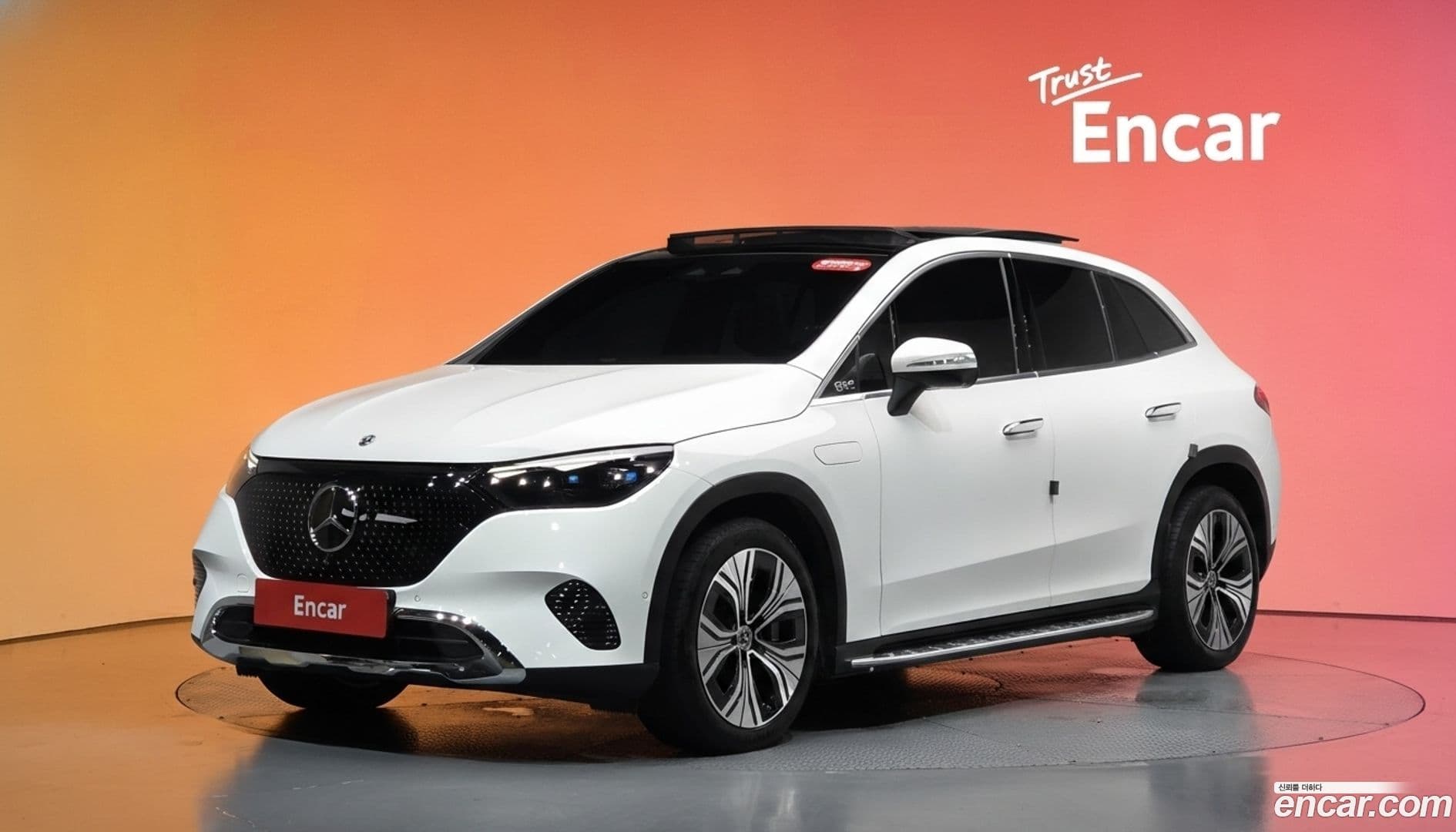 Main__Slider__Photo:EQE Mercedes-Benz 2023.10-0