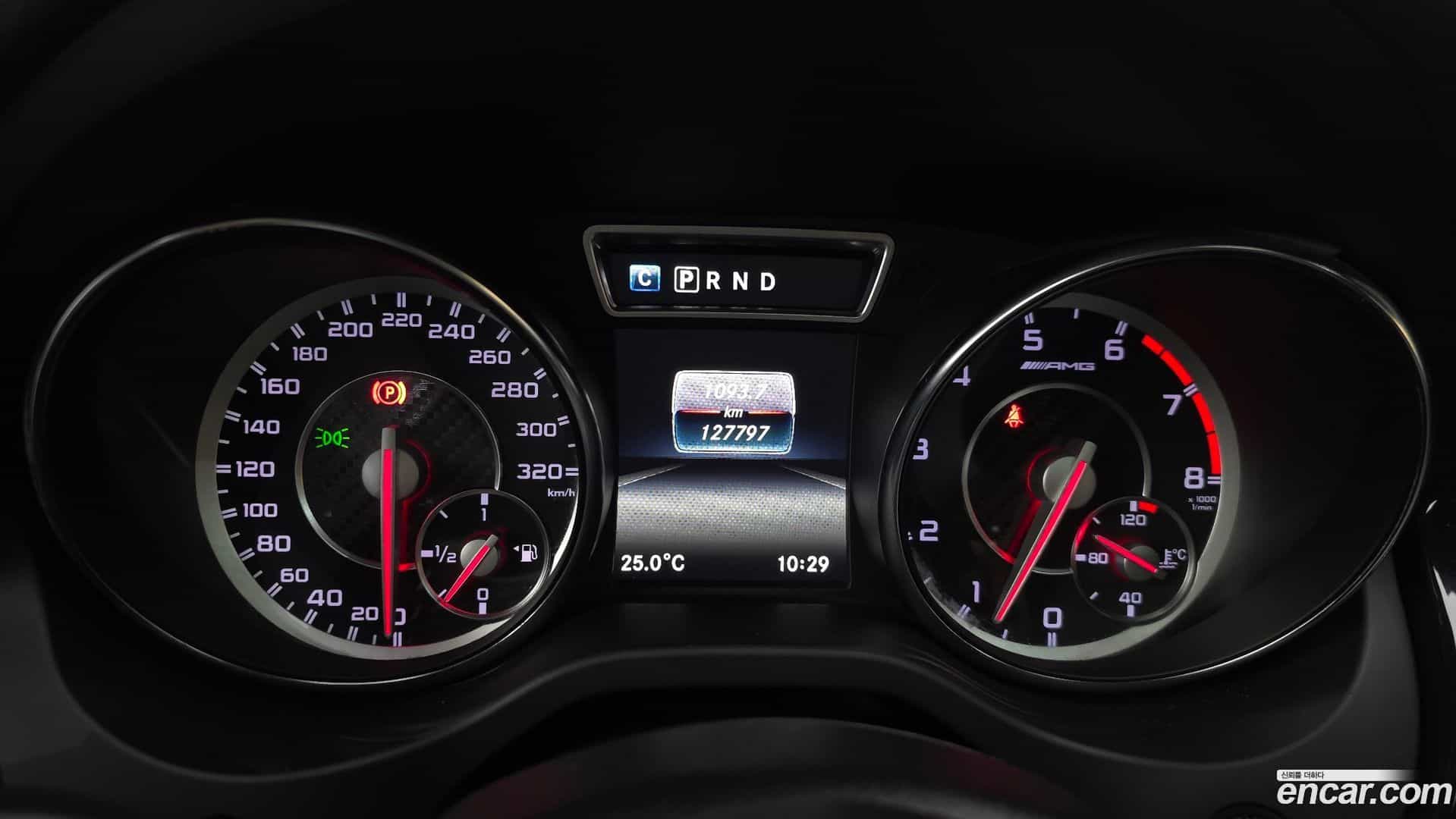 CLA-Class Mercedes-Benz 2016.3-INNER-008