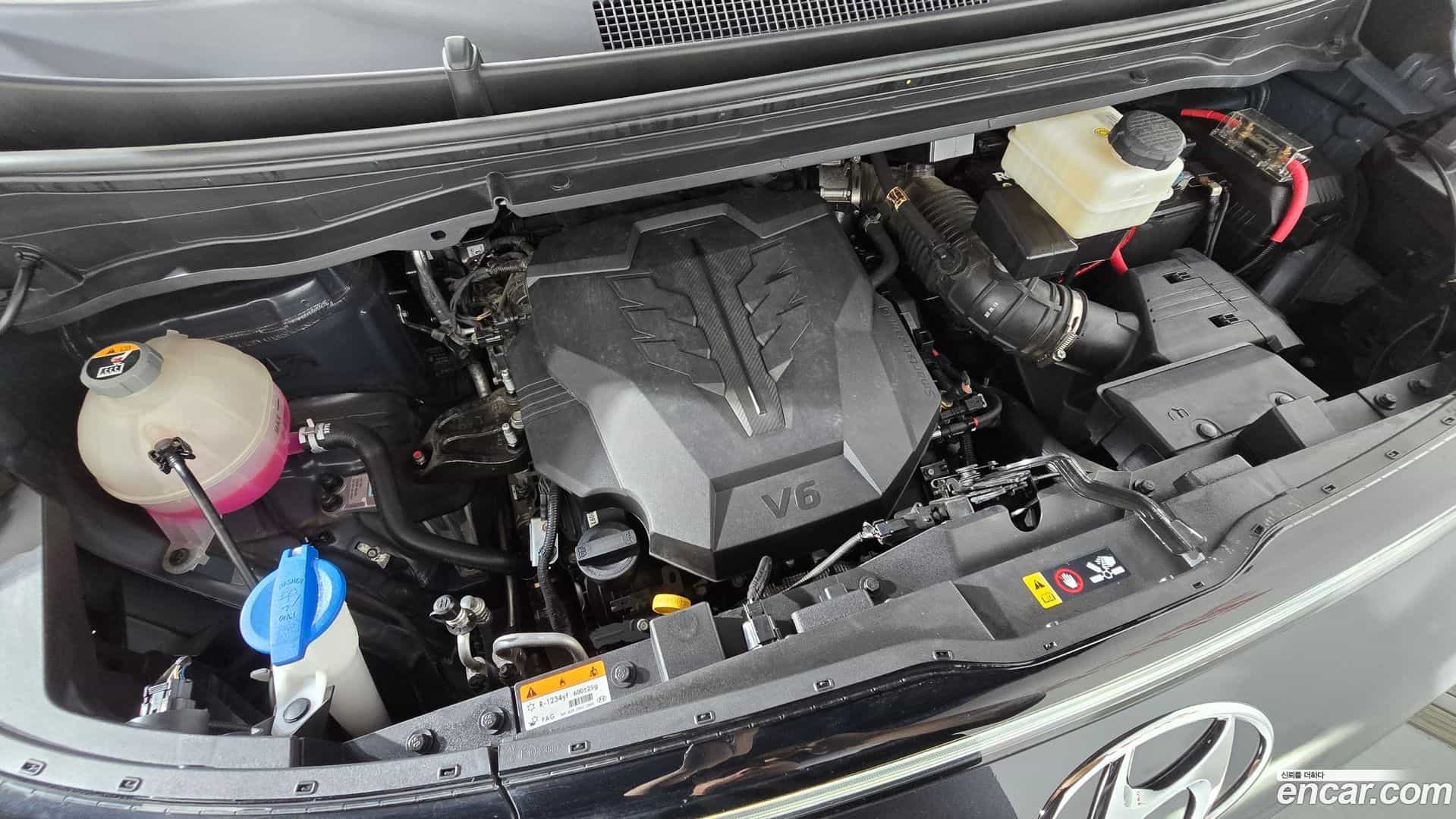 Staria Hyundai 2023.9-OUTER-006