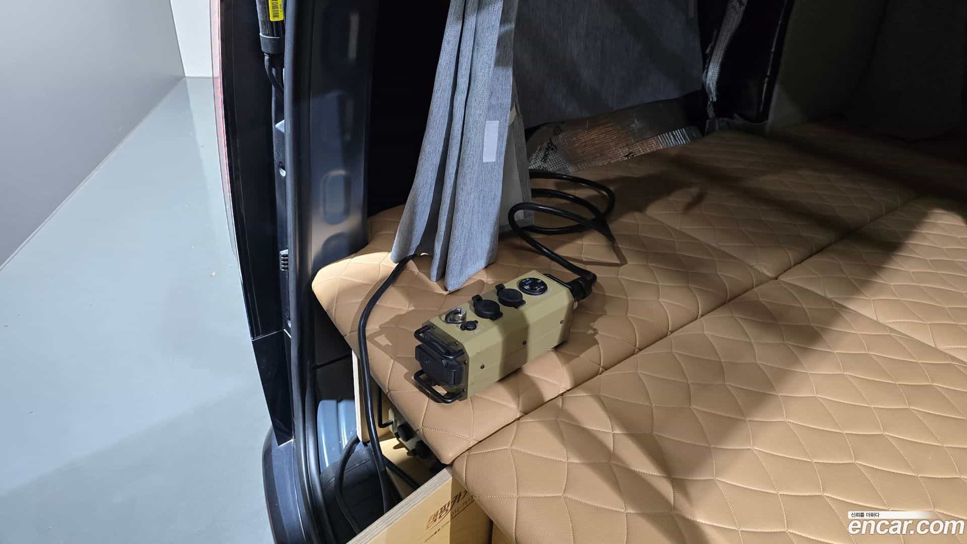 Staria Hyundai 2023.9-OPTION-016