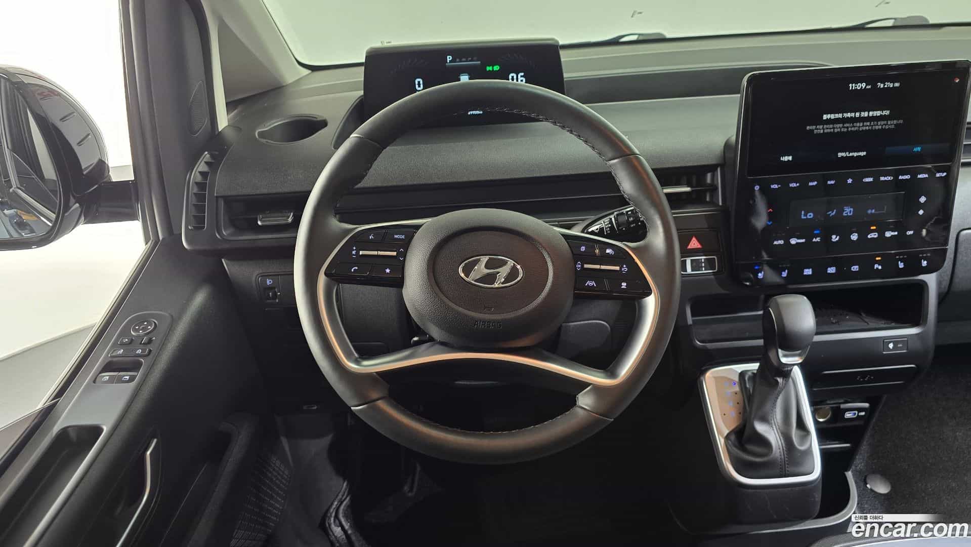 Staria Hyundai 2023.9-OPTION-020