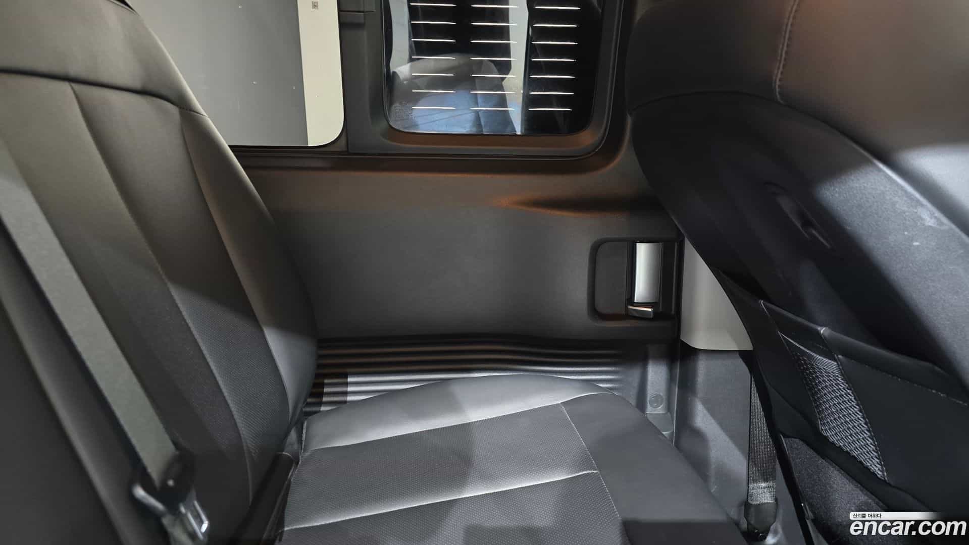 Staria Hyundai 2023.9-INNER-035