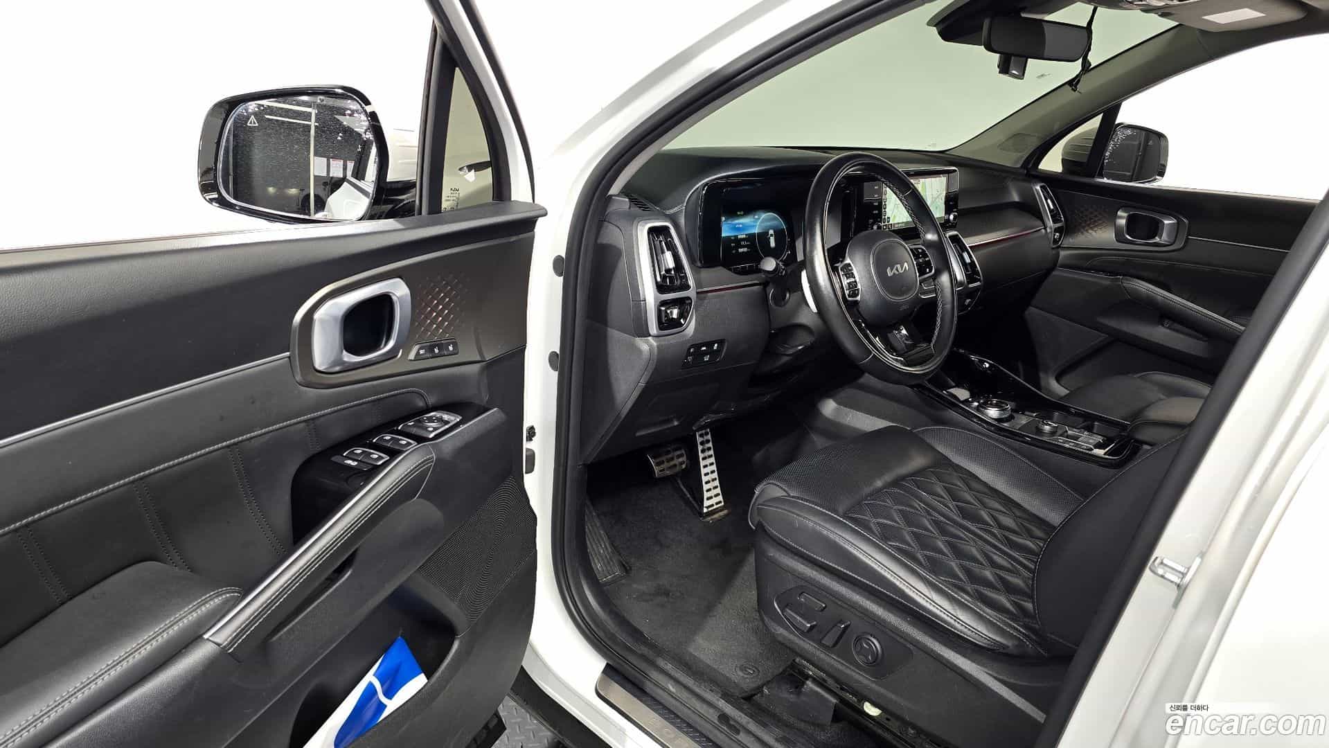 Sorento Kia 2022.8-INNER-010