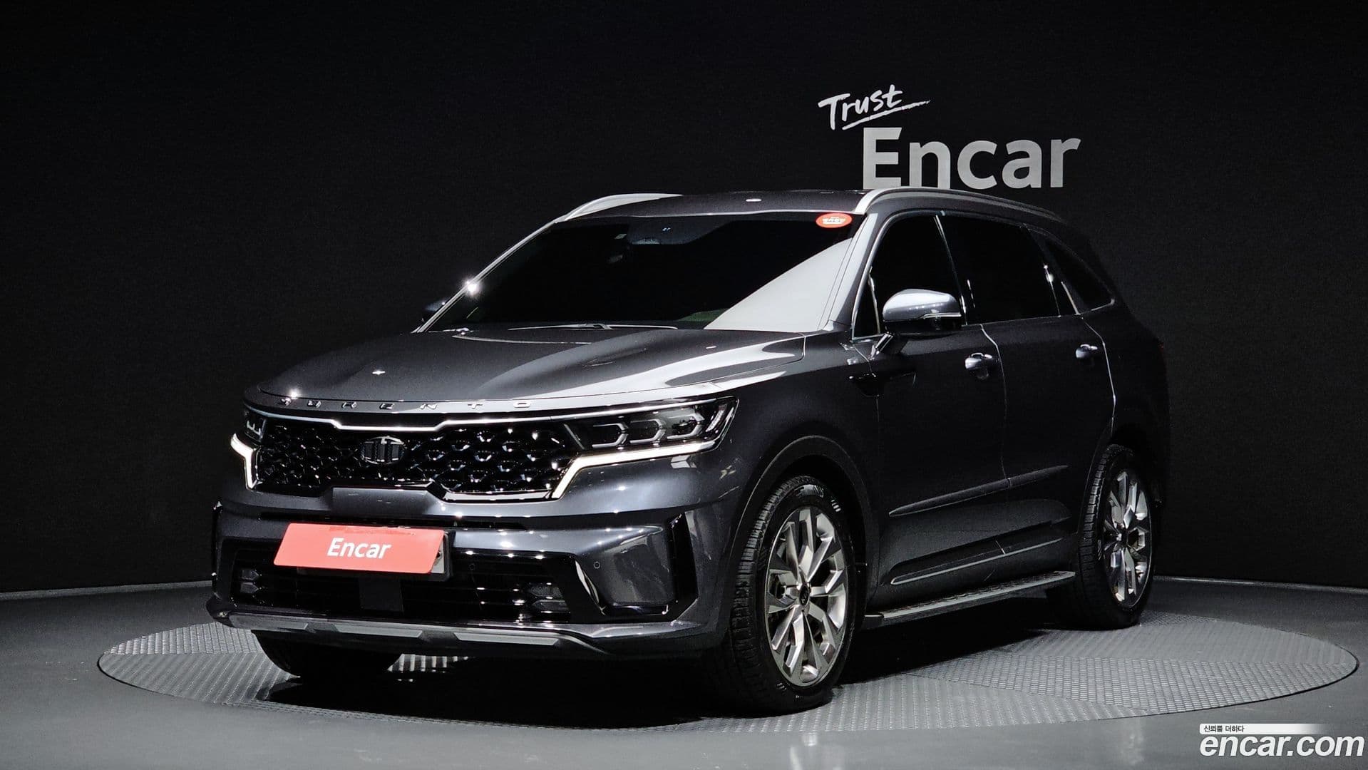 Main__Slider__Photo:Sorento Kia 2020.3-0