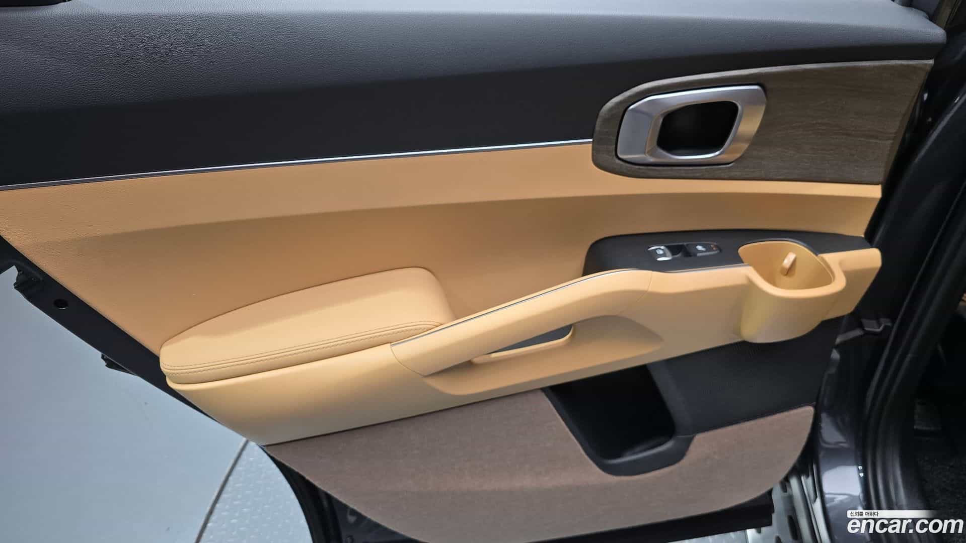 Sorento Kia 2020.3-INNER-035