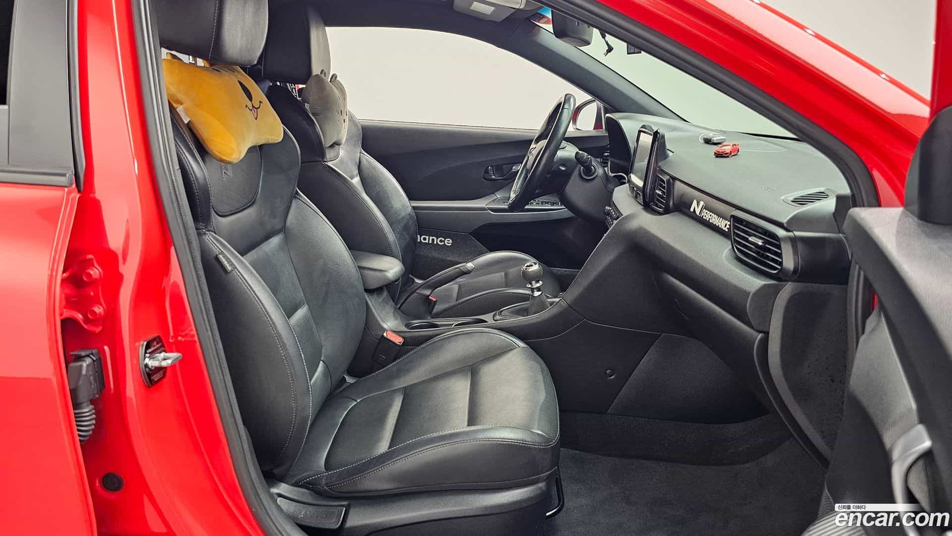 Veloster Hyundai 2019.4-OPTION-015