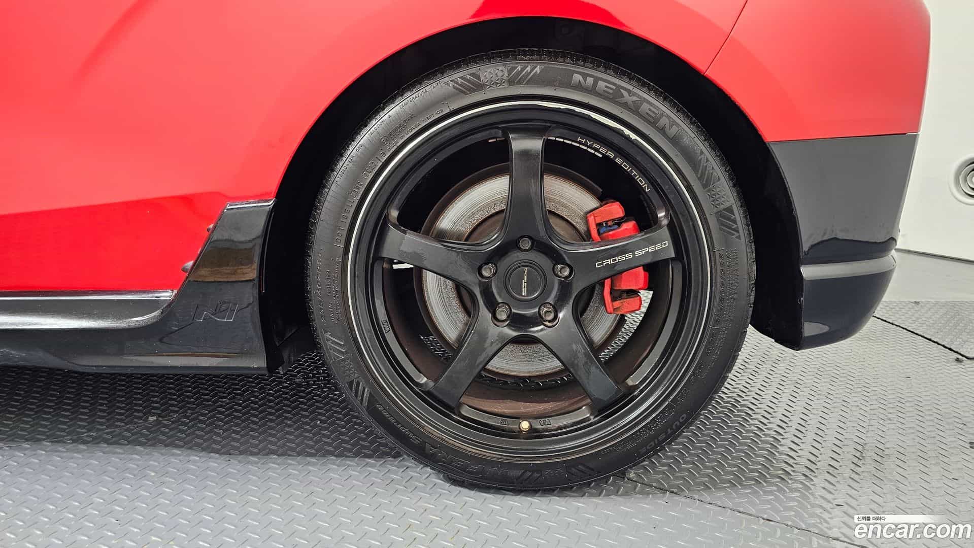 Veloster Hyundai 2019.4-OUTER-031