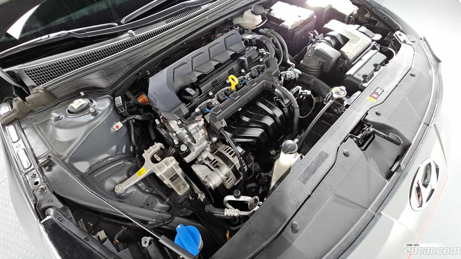 AVANTE Hyundai 2021.6-OUTER-006