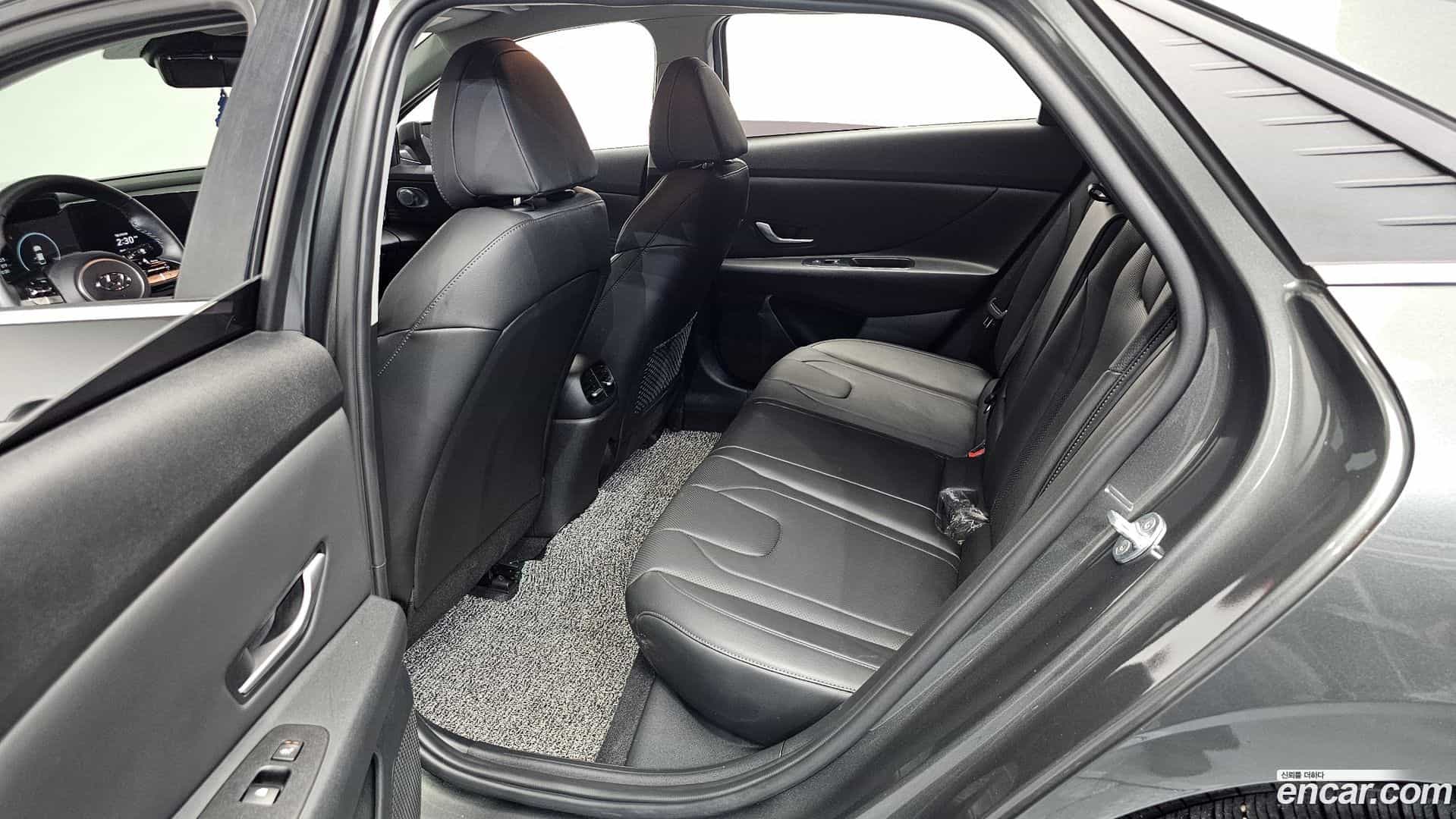 AVANTE Hyundai 2021.6-OPTION-015