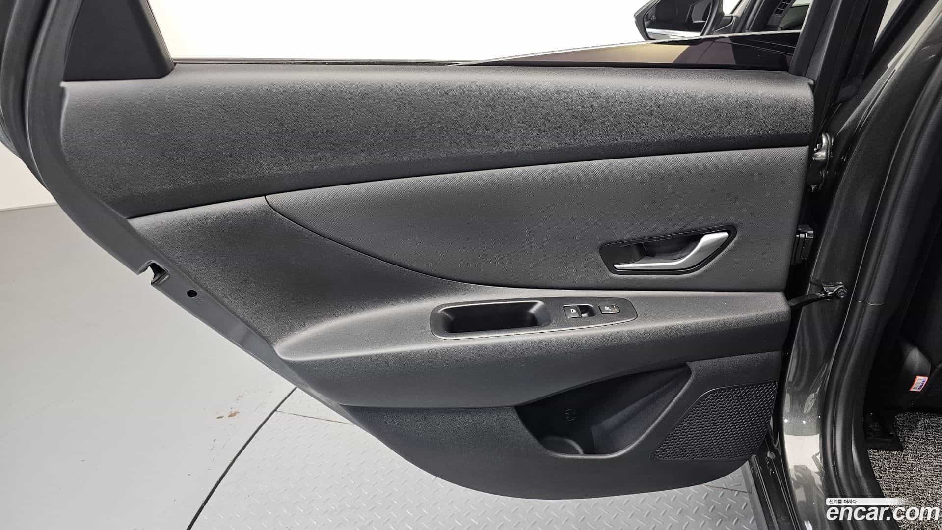 AVANTE Hyundai 2021.6-INNER-035