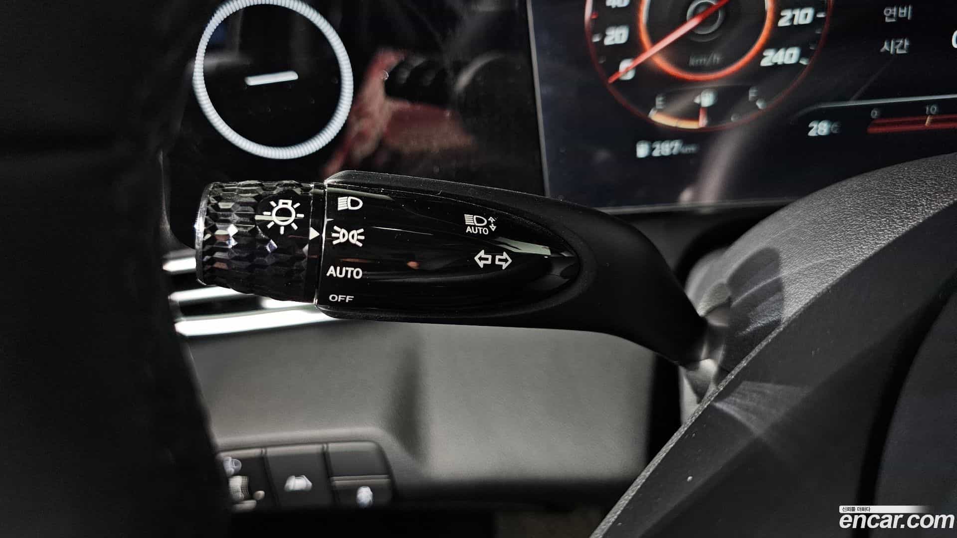 AVANTE Hyundai 2021.6-OPTION-040
