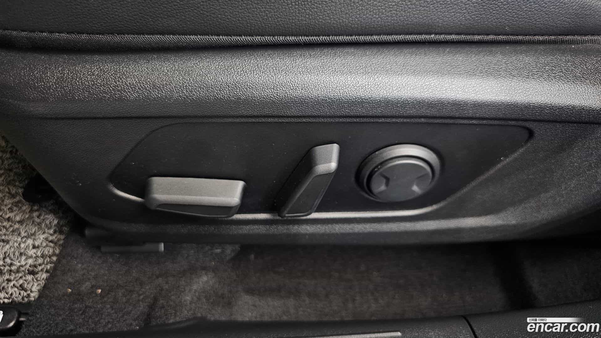 AVANTE Hyundai 2021.6-OPTION-044