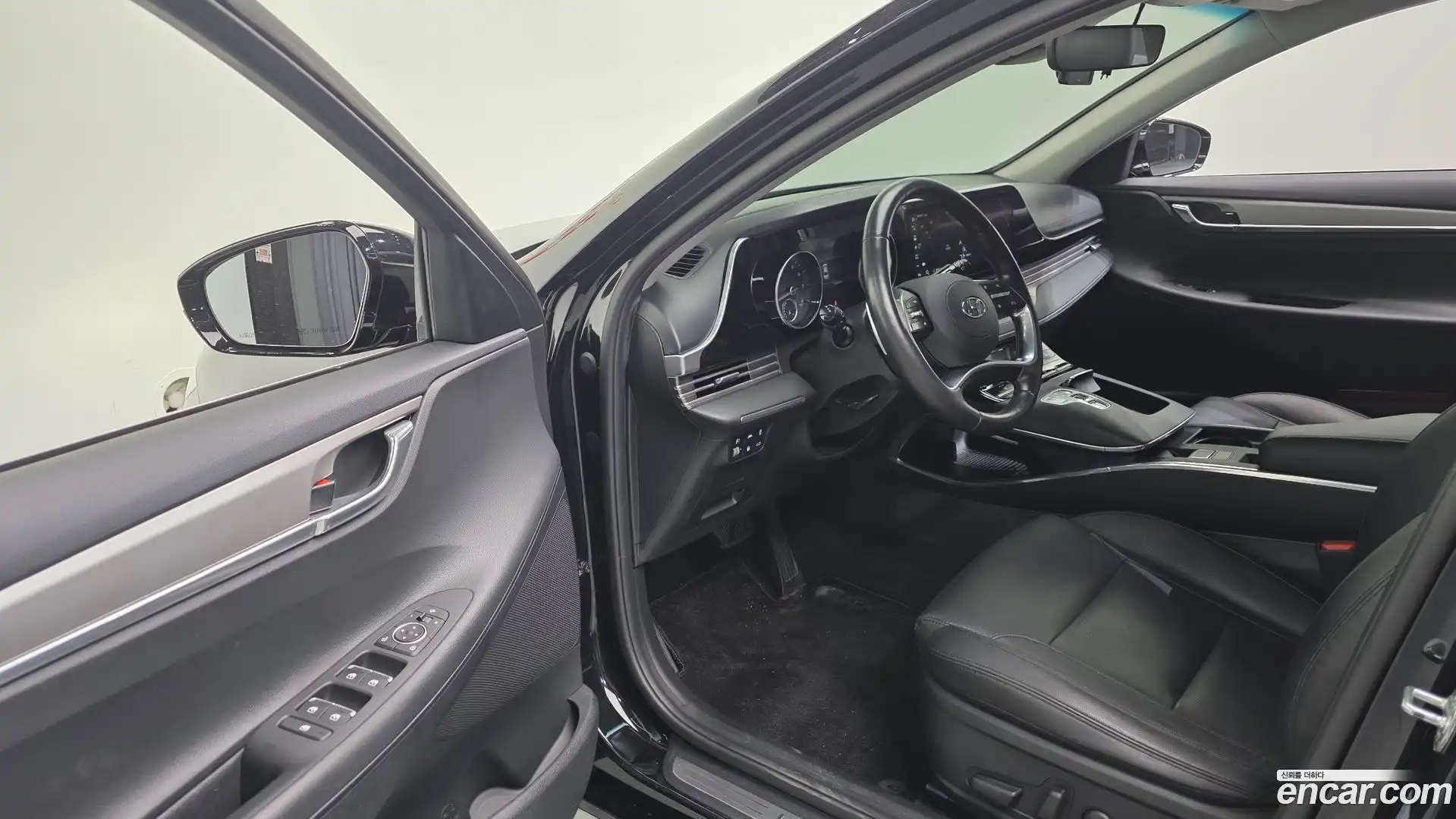 Grandeur Hyundai 2022.4-OPTION-015
