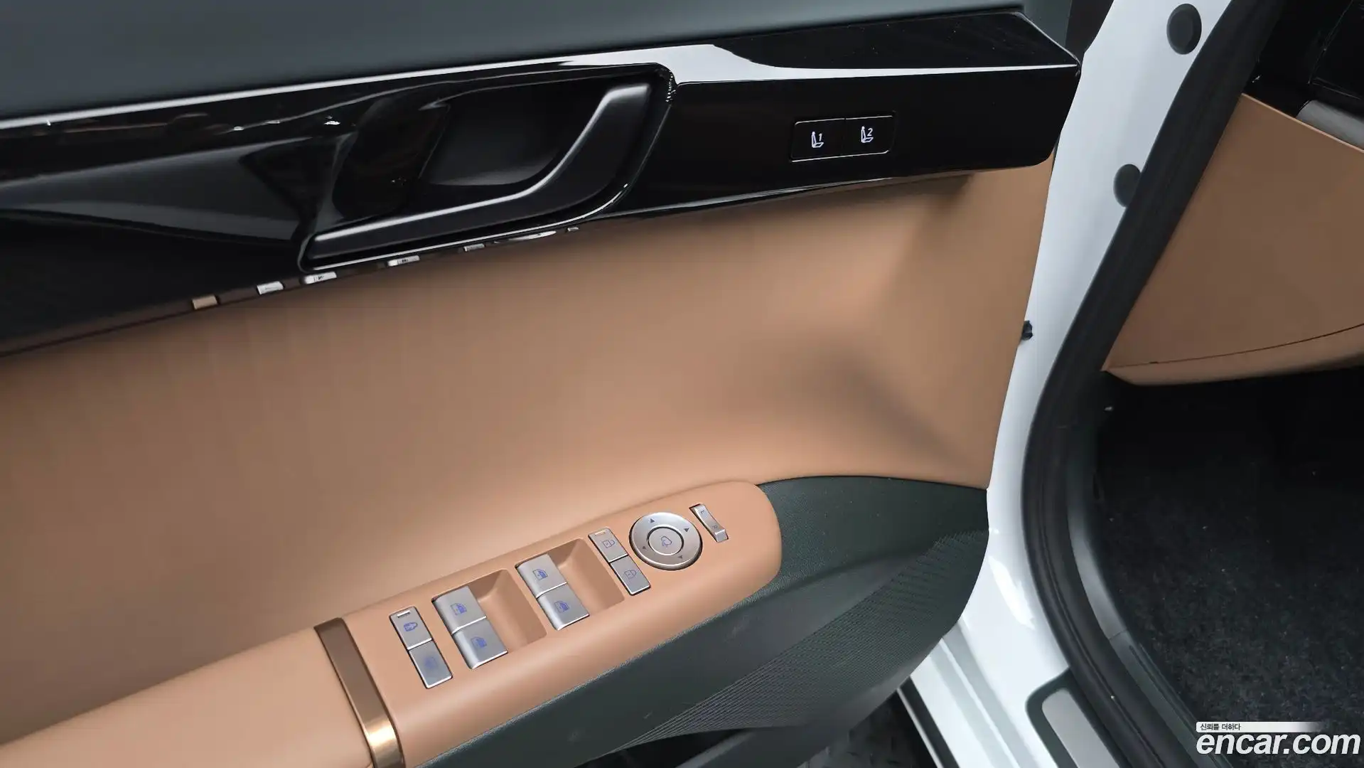 Grandeur Hyundai 2024.3-OPTION-041