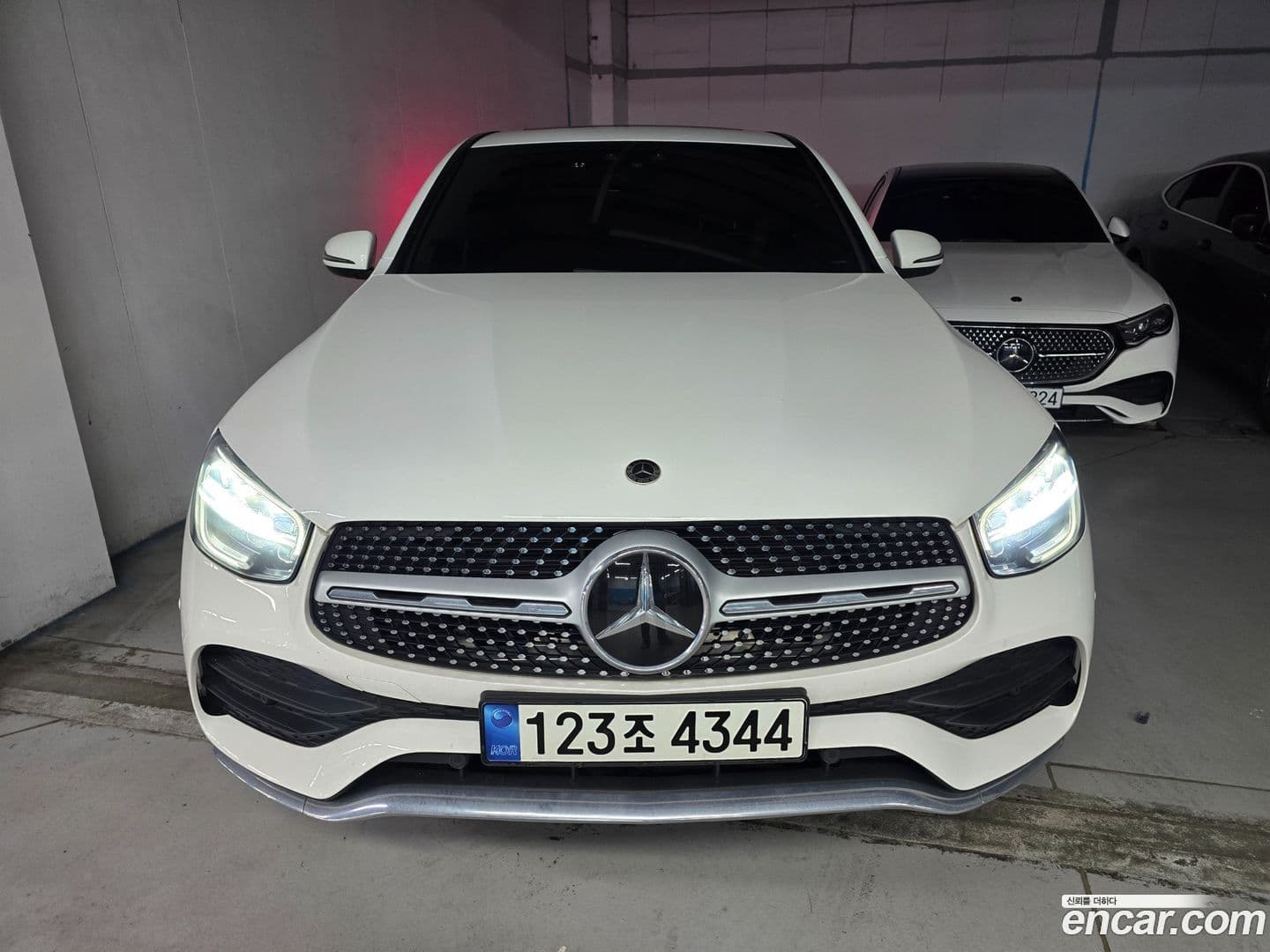 Main__Slider__Photo:GLC-Class Mercedes-Benz 2021.1-0