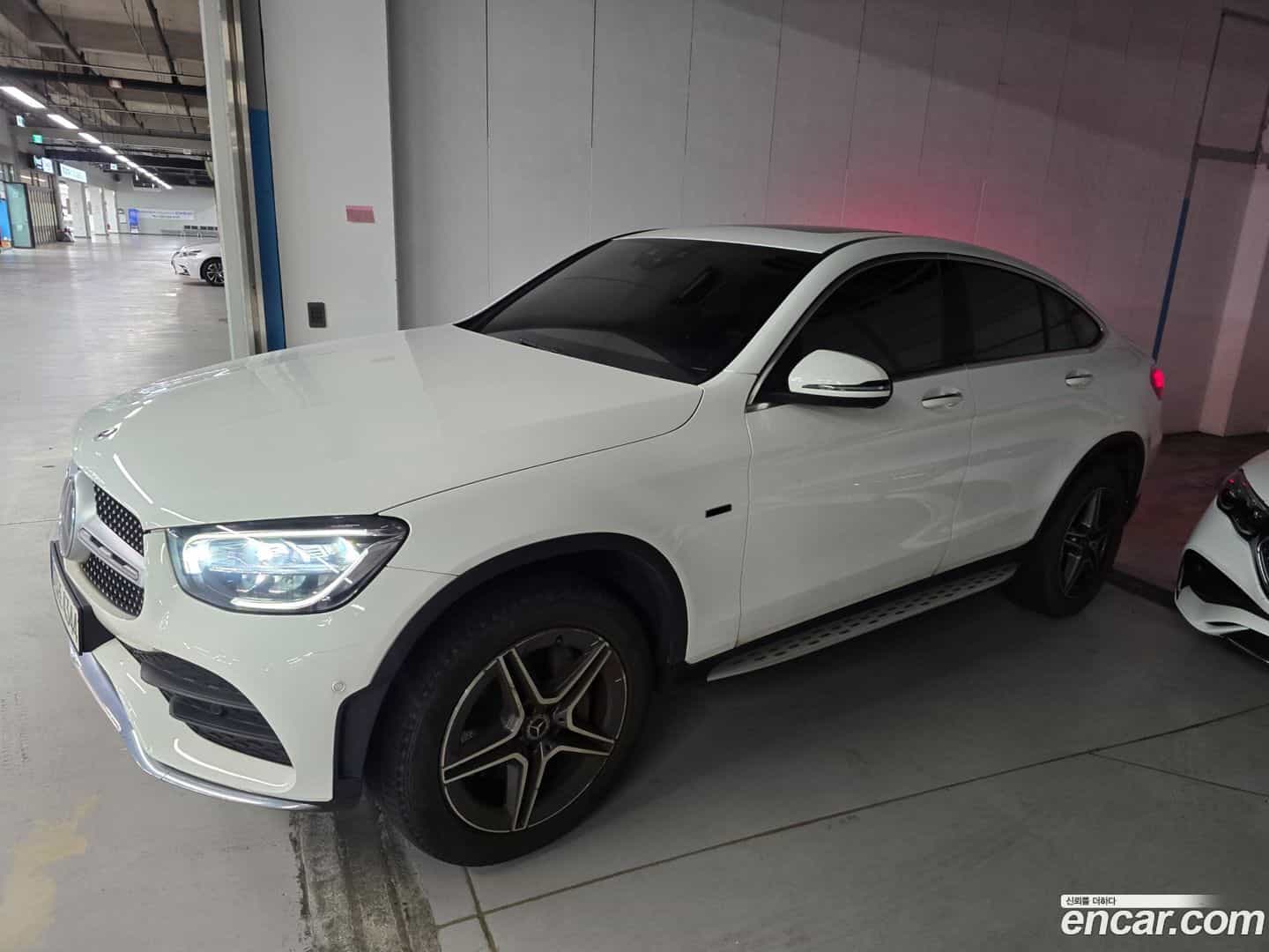 GLC-Class Mercedes-Benz 2021.1-OUTER-002