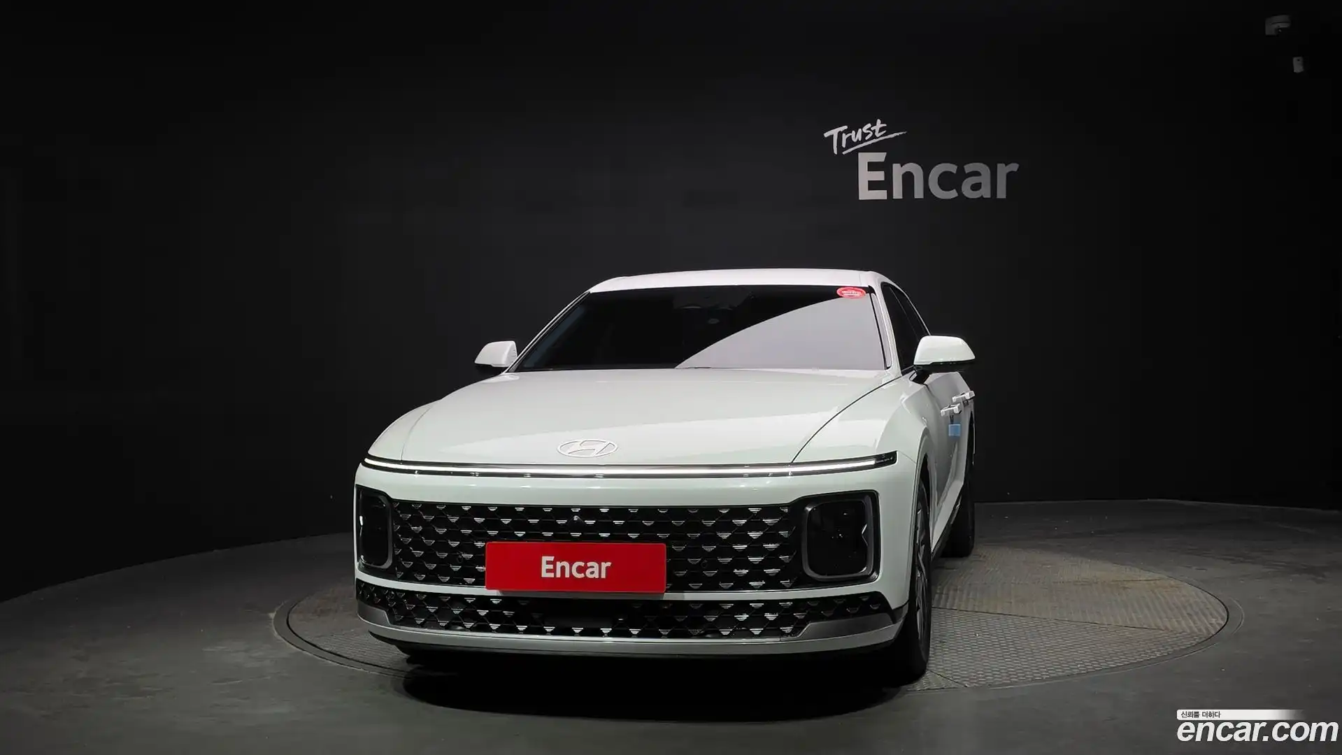 Grandeur Hyundai 2026.1-OUTER-003