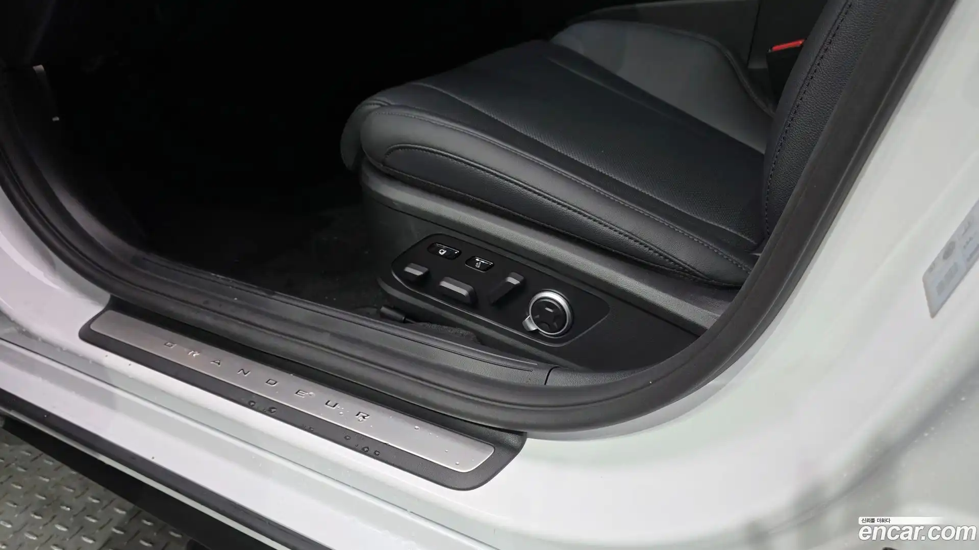Grandeur Hyundai 2026.1-OPTION-046