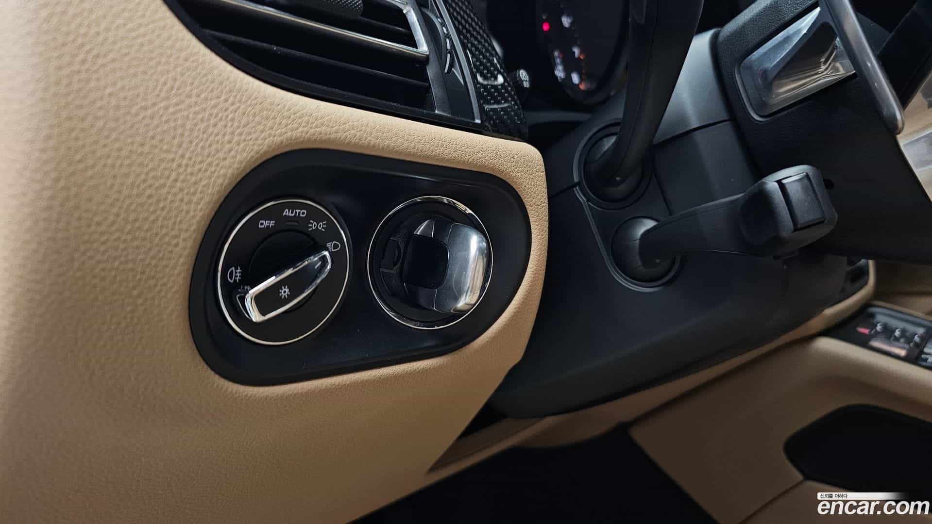 Macan Porsche 2021.6-OPTION-023