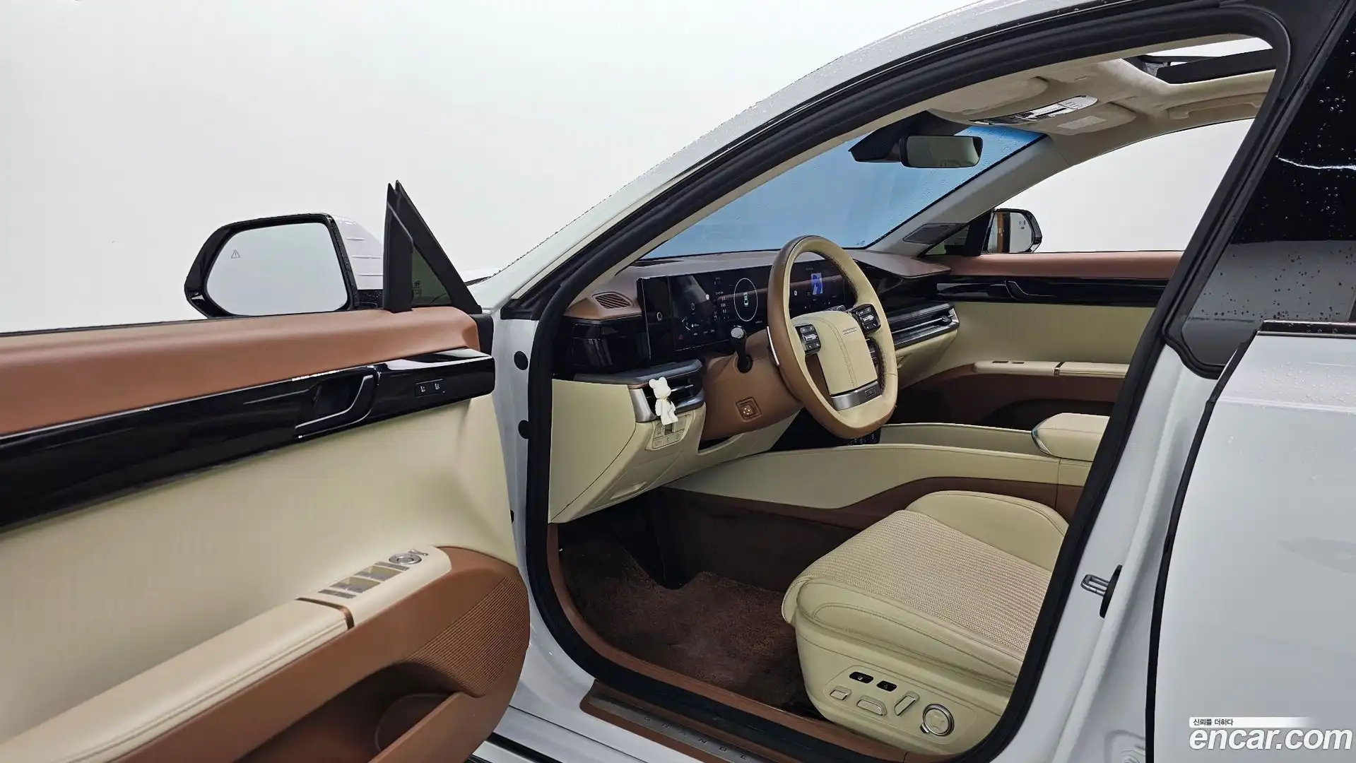 Grandeur Hyundai 2023.4-INNER-010