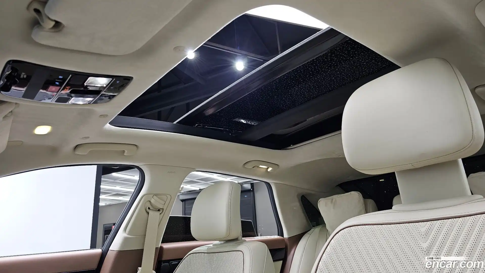 Grandeur Hyundai 2023.4-OPTION-023