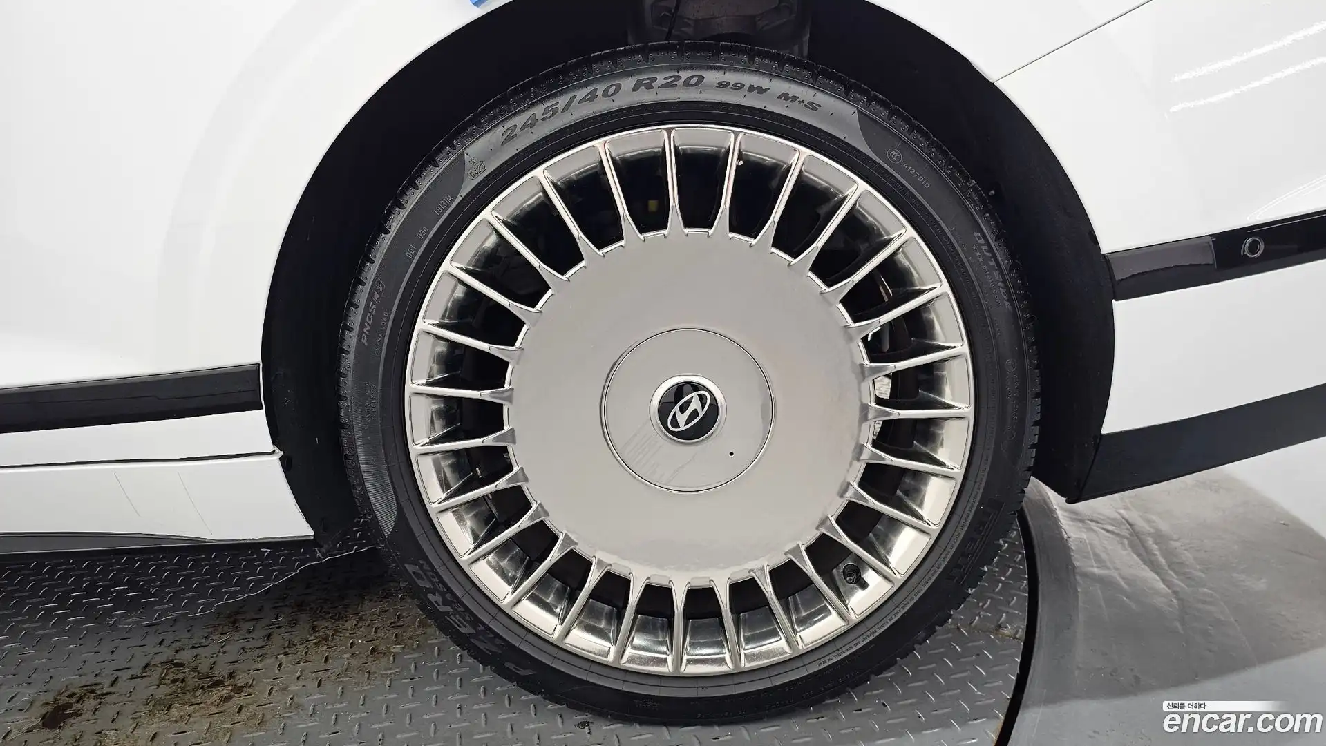 Grandeur Hyundai 2023.4-OUTER-031