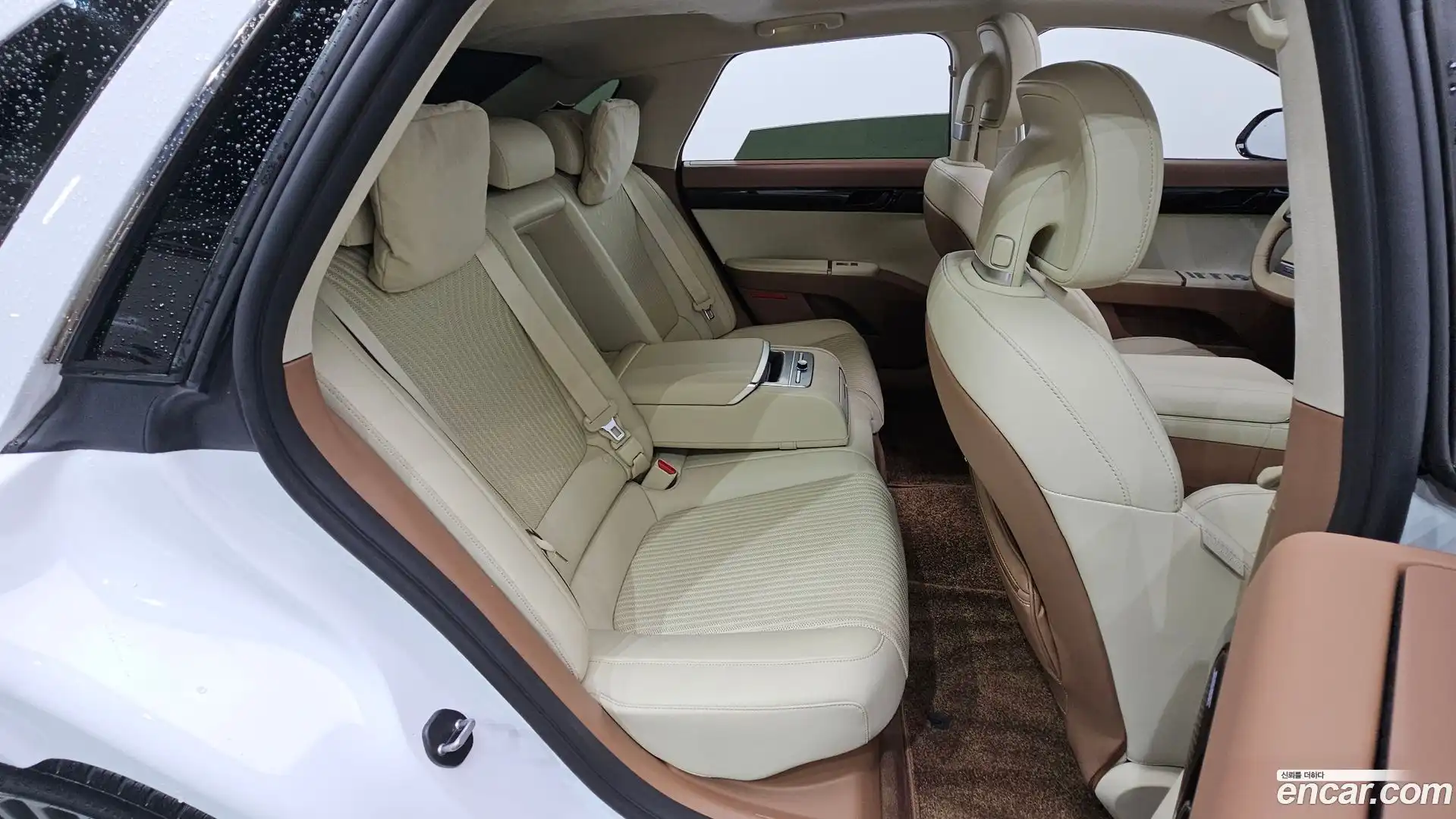 Grandeur Hyundai 2023.4-OPTION-048