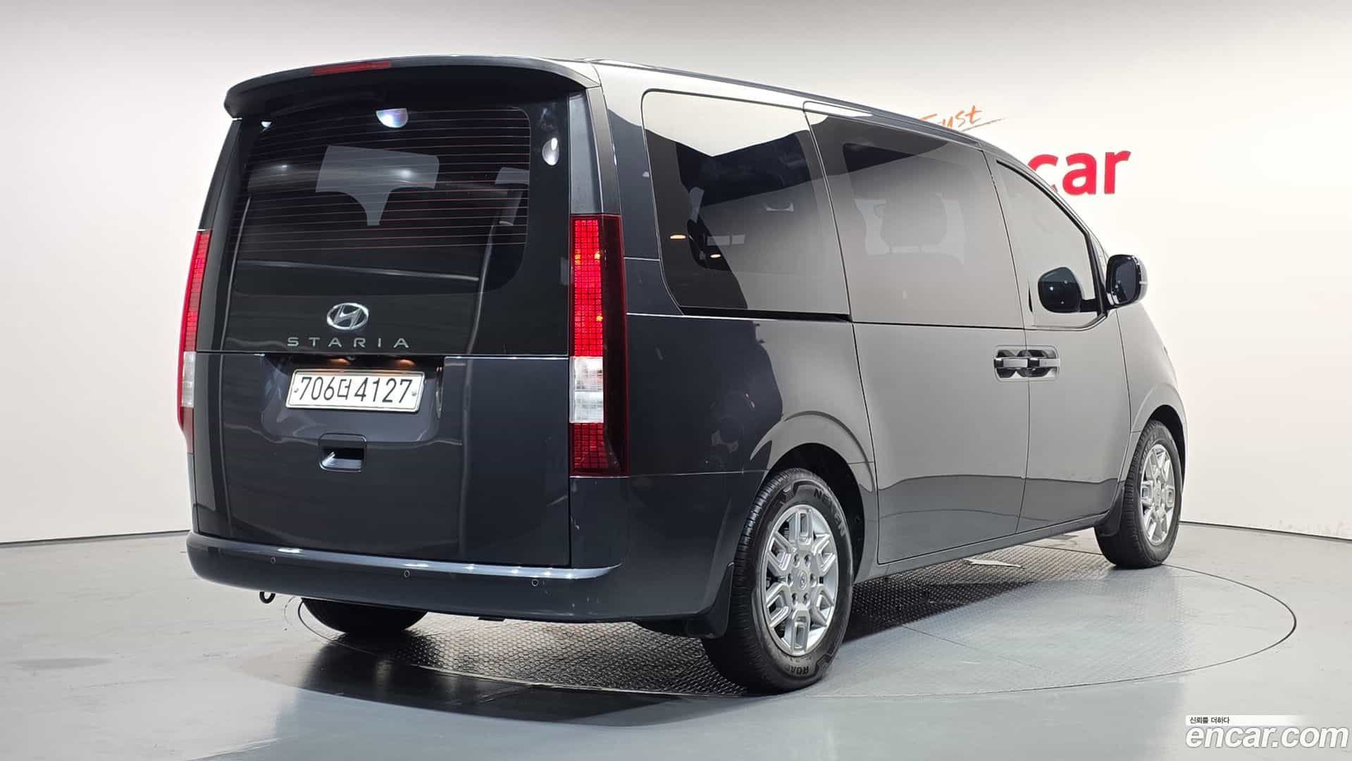 Staria Hyundai 2022.4-OUTER-002
